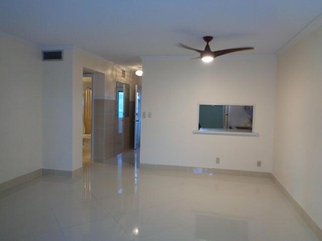2566 S Garden Dr #209