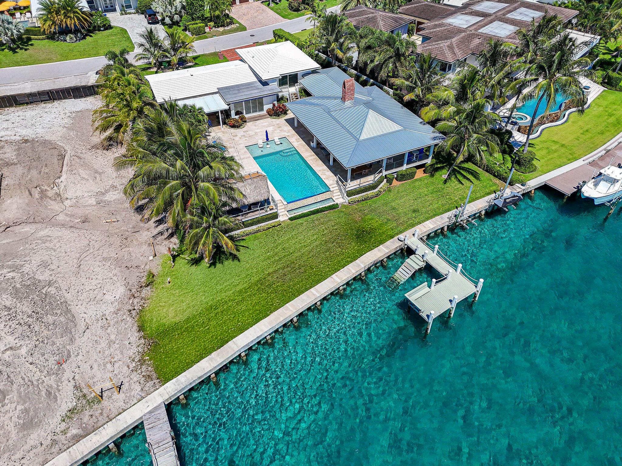 87 Lighthouse Dr Jupiter Inlet Colony, FL 33469