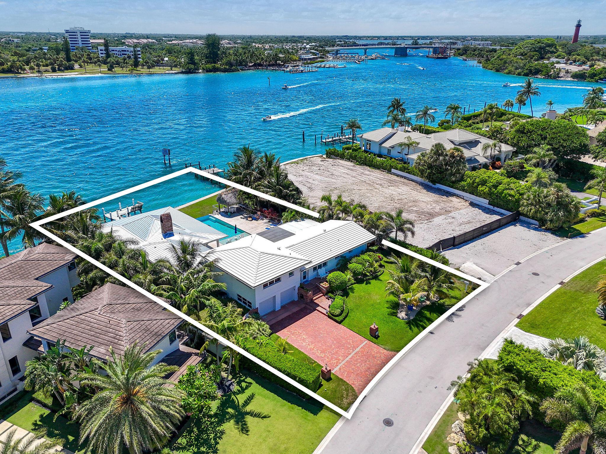 87 Lighthouse Dr Jupiter Inlet Colony, FL 33469