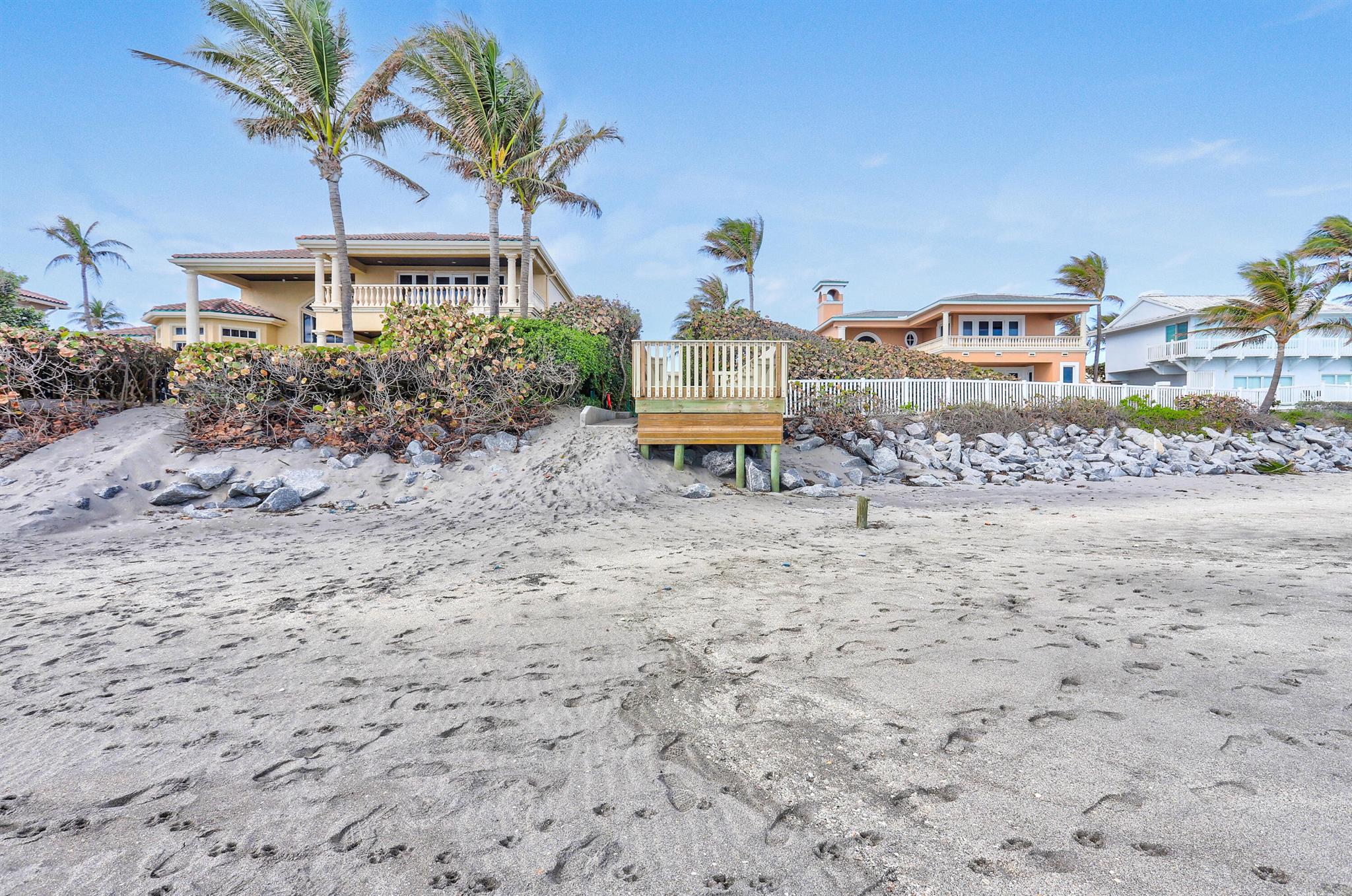 87 Lighthouse Dr Jupiter Inlet Colony, FL 33469