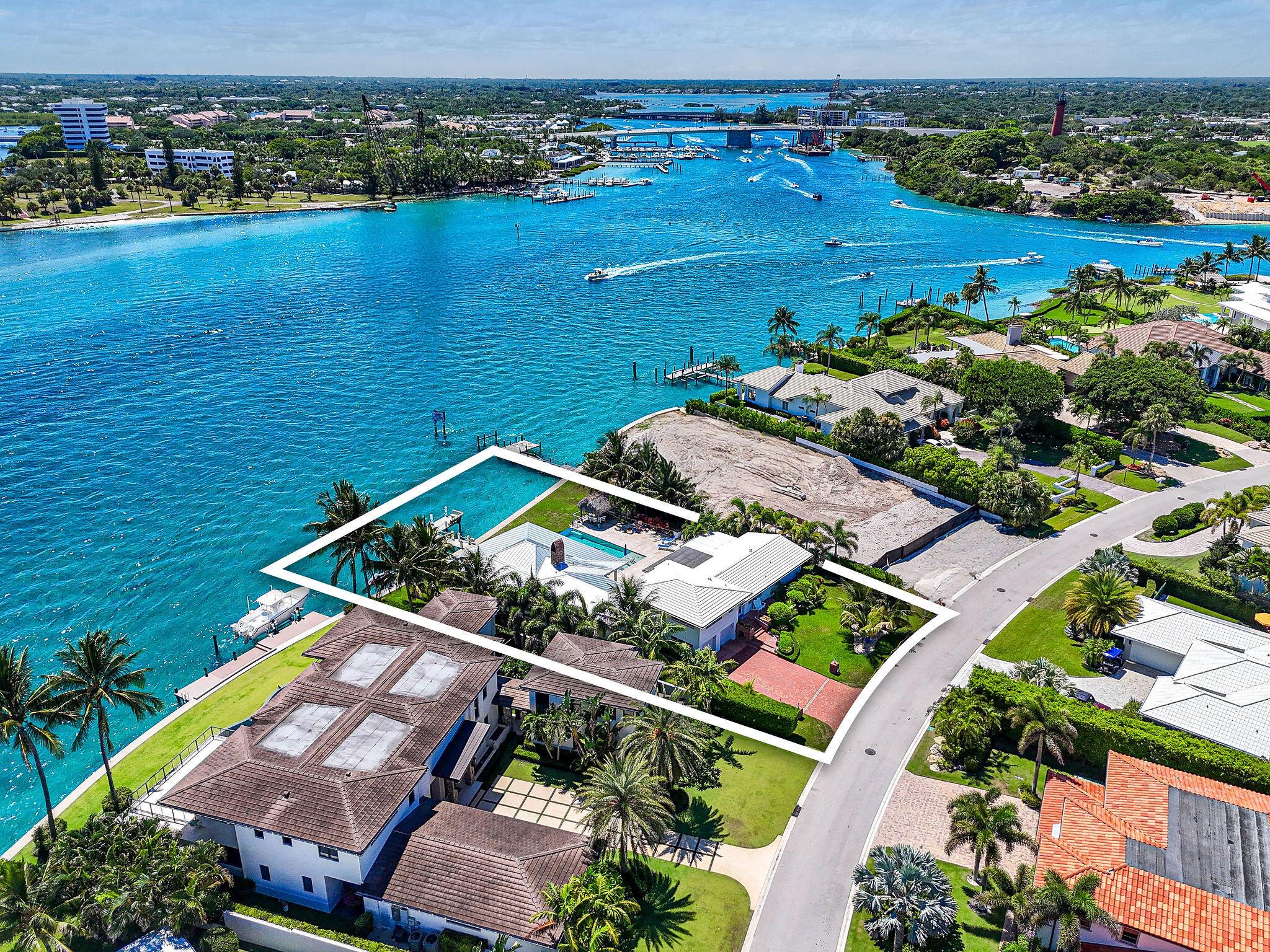 87 Lighthouse Dr Jupiter Inlet Colony, FL 33469