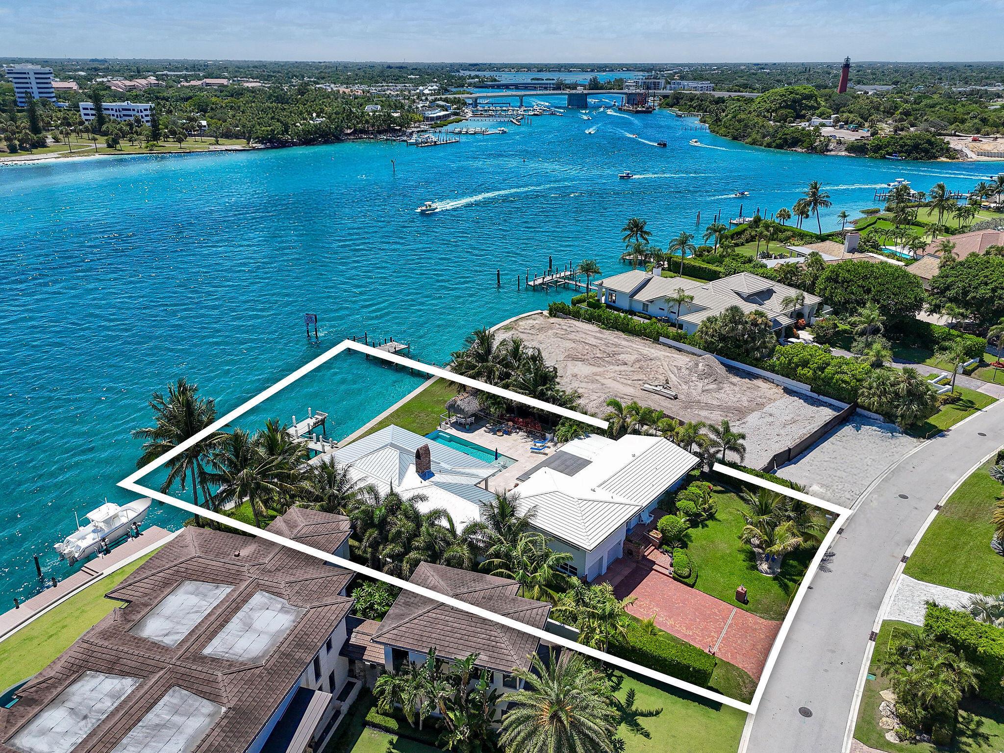 87 Lighthouse Dr Jupiter Inlet Colony, FL 33469