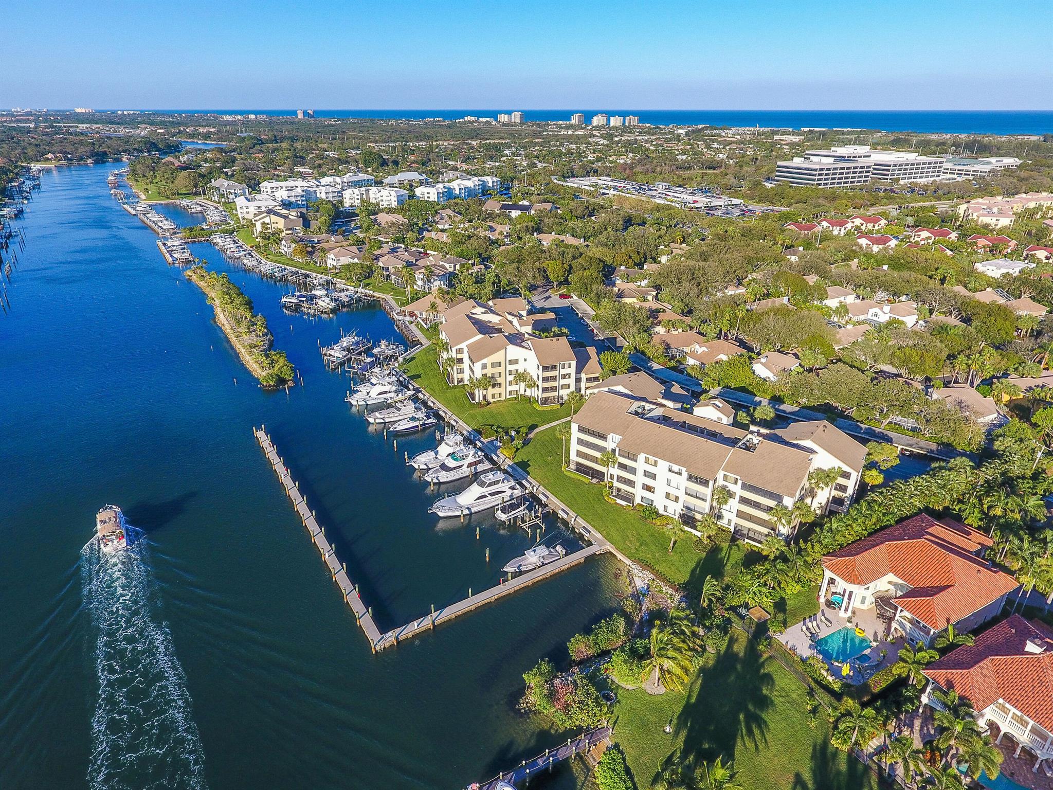 311 Oak Harbour Dr