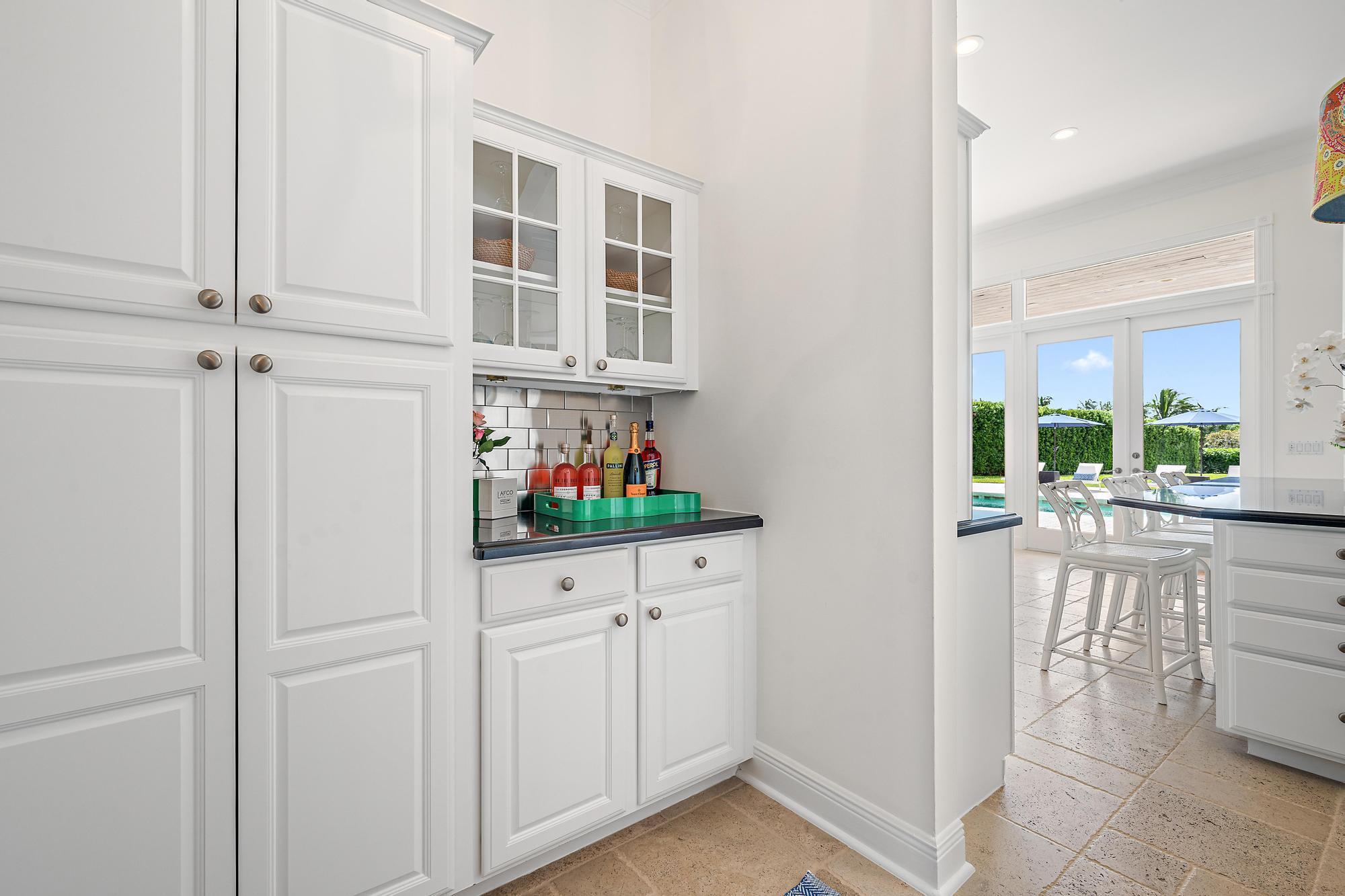 839 Country Clb Dr North Palm Beach, FL 33408