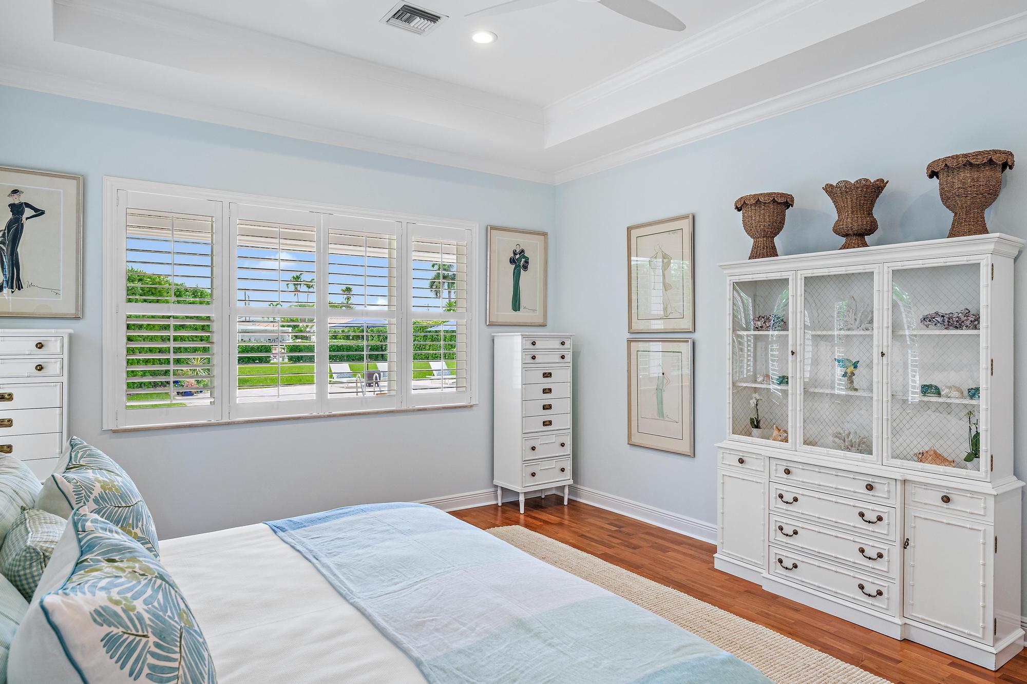 839 Country Clb Dr North Palm Beach, FL 33408