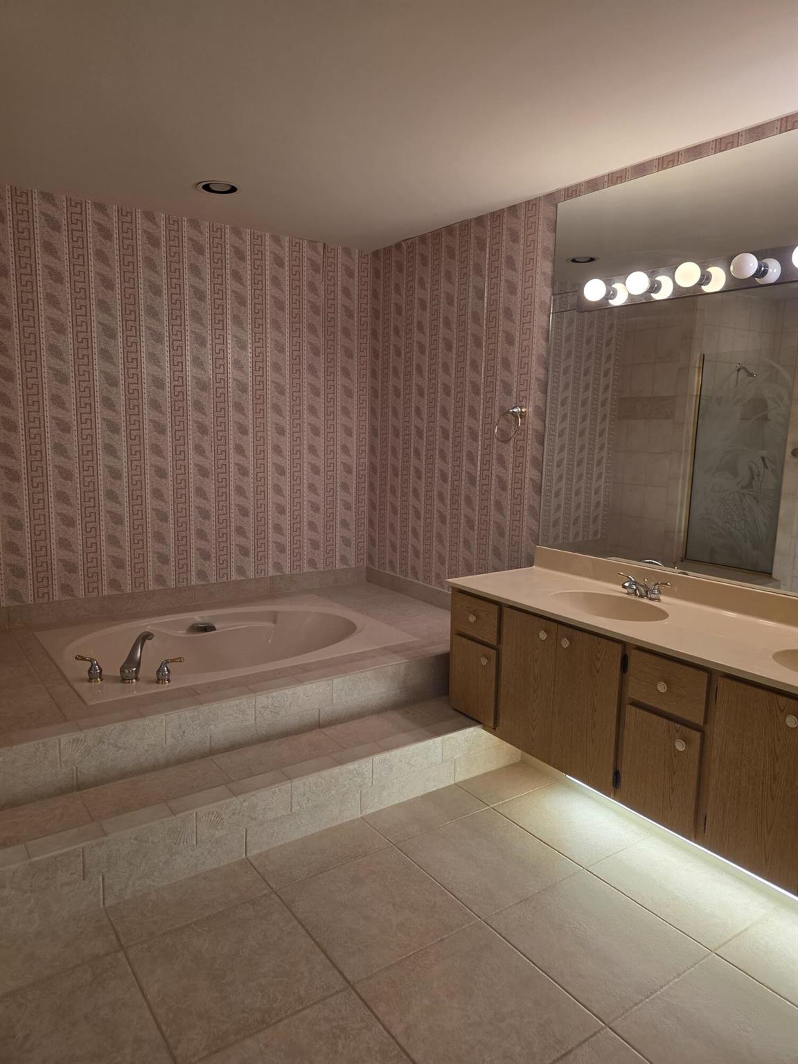 198 Ridge Rd Jupiter, FL 33477