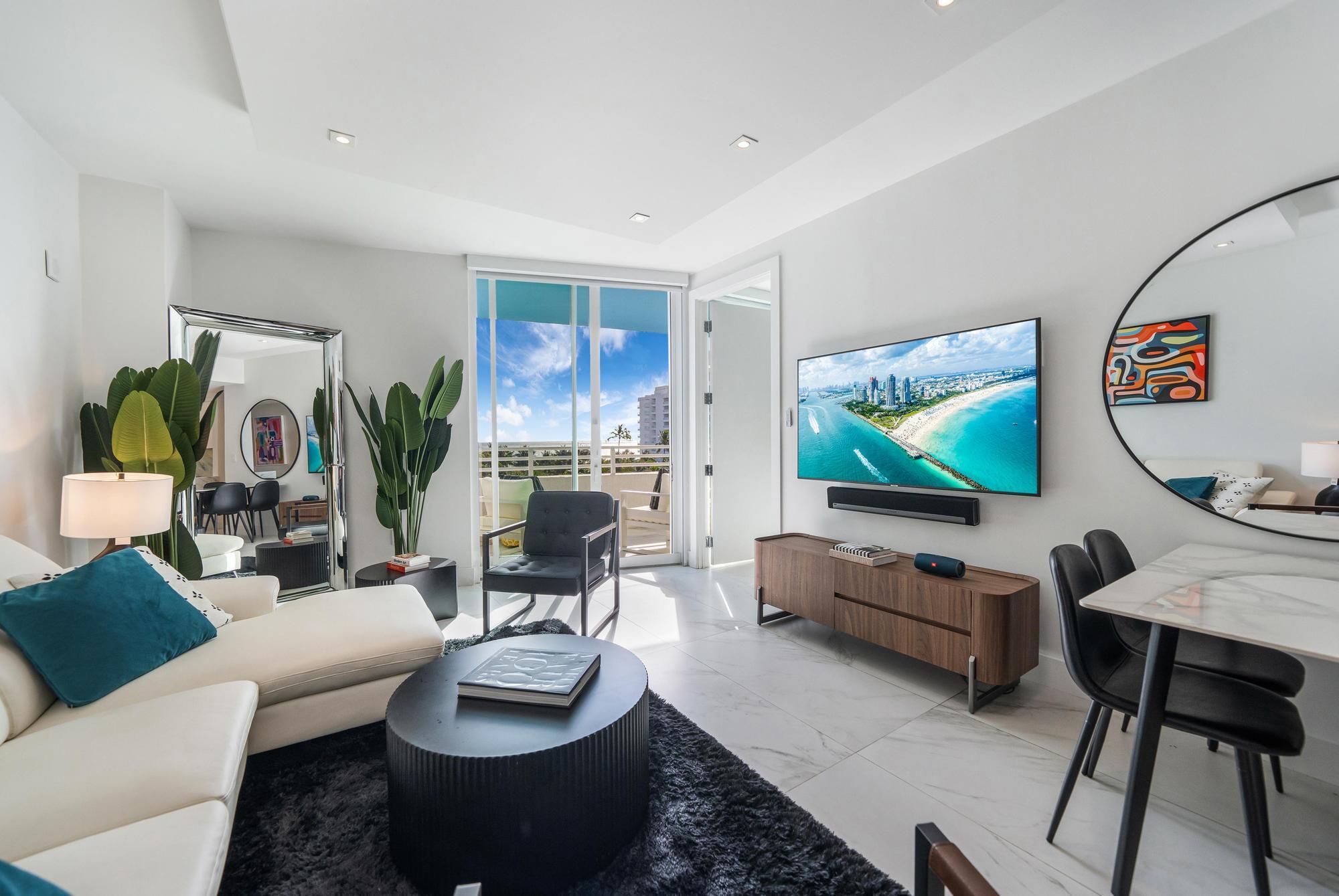 225 Collins Ave #6j