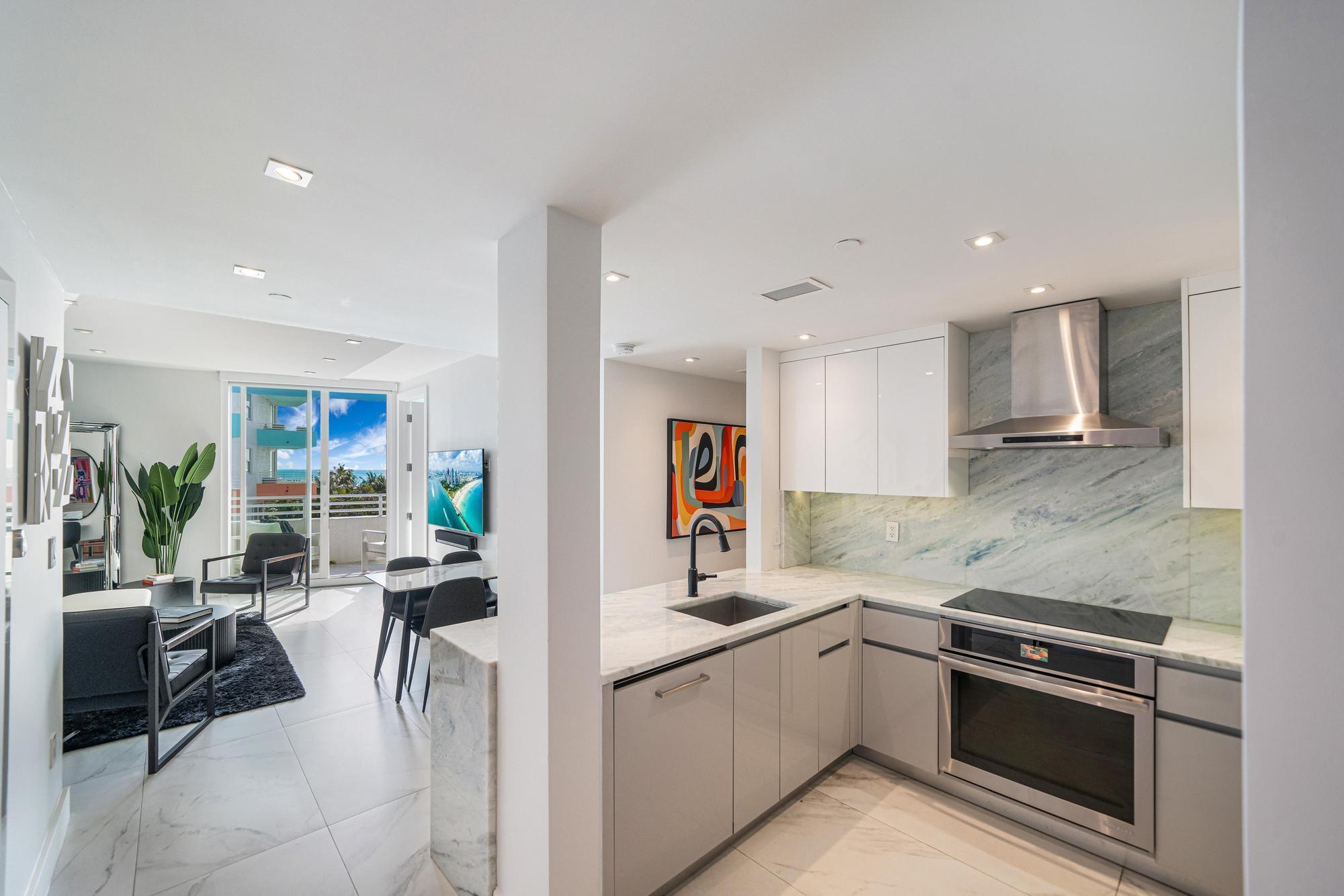 225 Collins Ave #6j Miami Beach, FL 33139