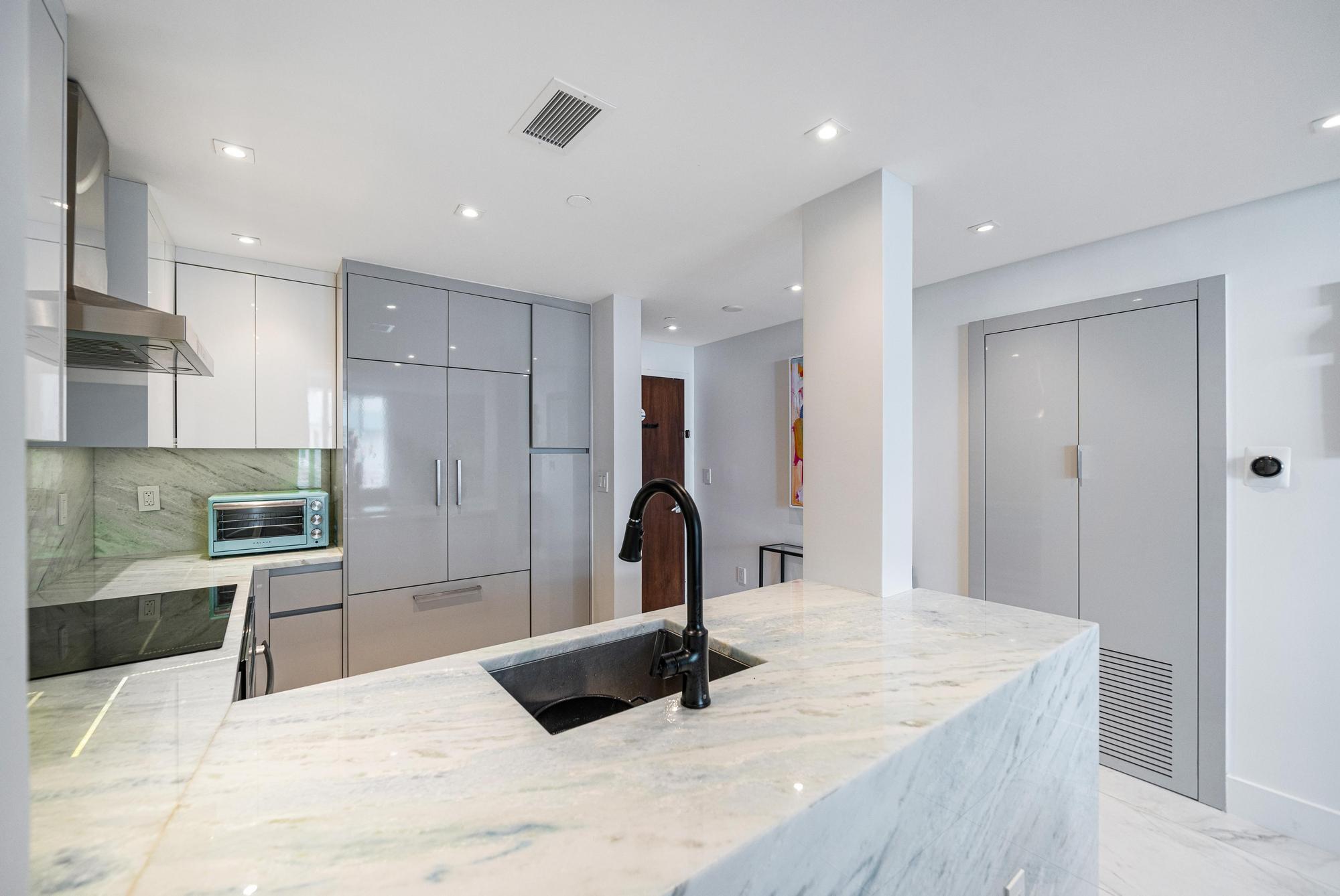 225 Collins Ave #6j Miami Beach, FL 33139