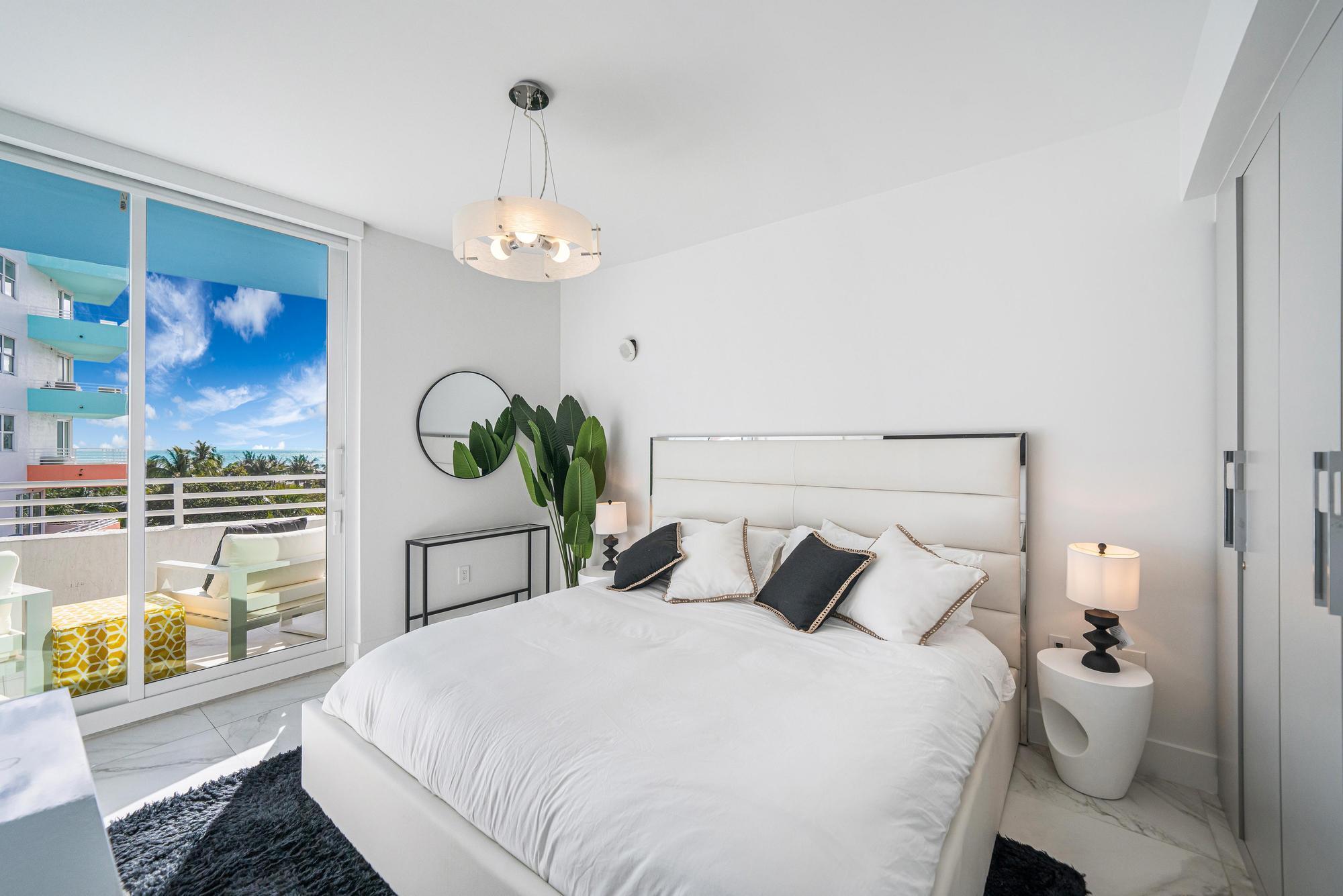 225 Collins Ave #6j Miami Beach, FL 33139