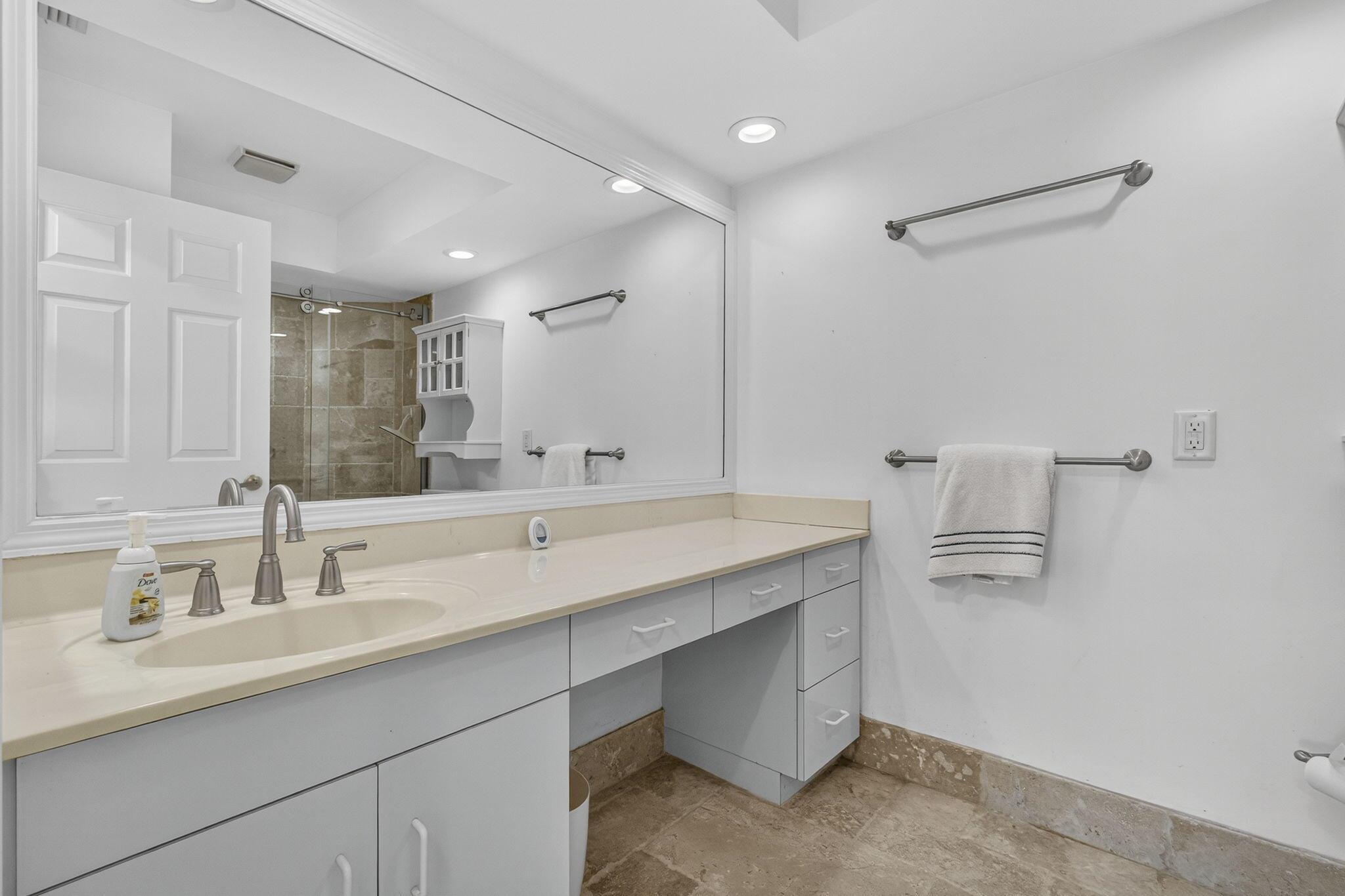 824 Ocean Dunes Cir #824 Jupiter, FL 33477