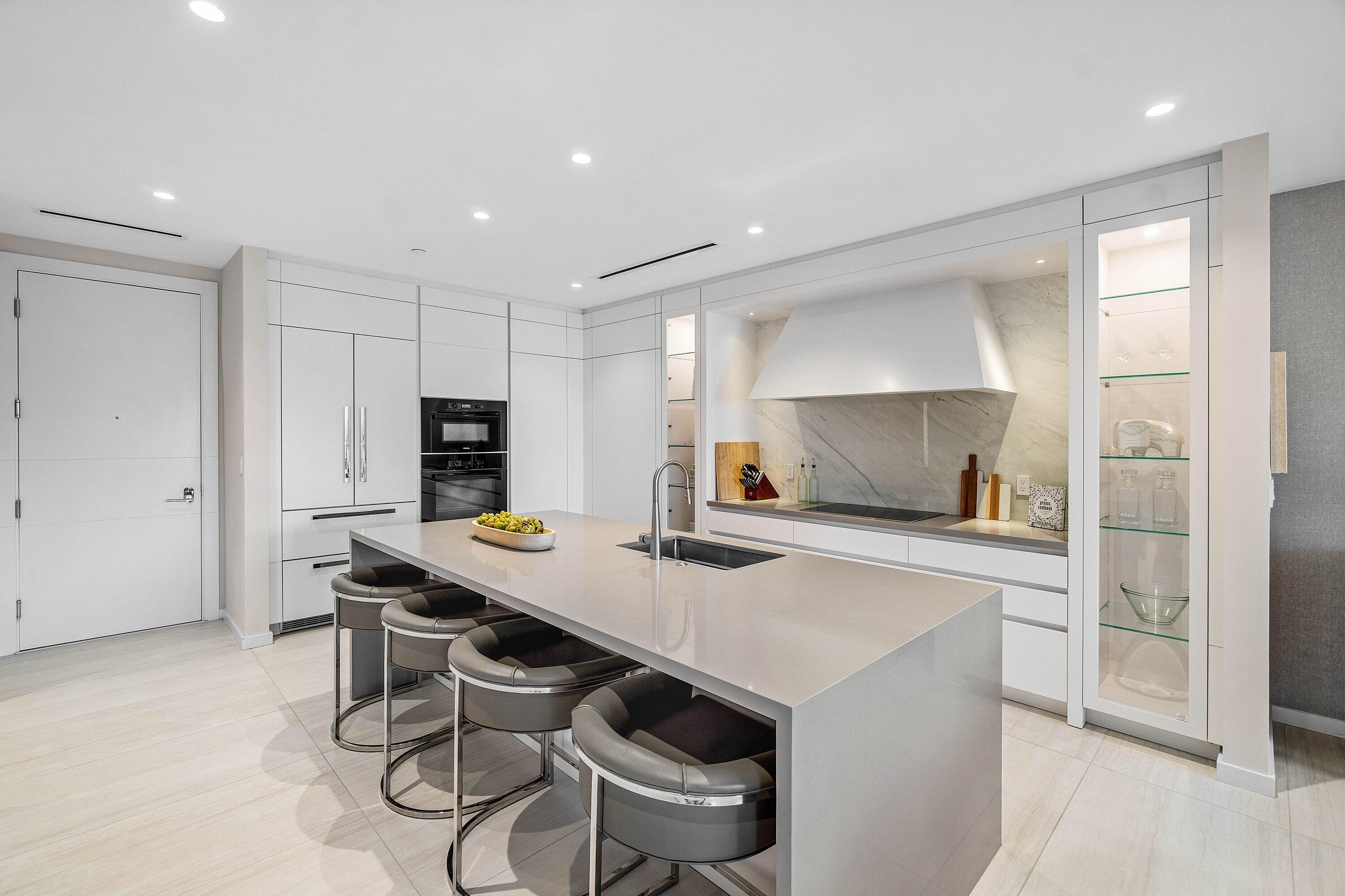 200 SE Mizner #608 Boca Raton, FL 33432