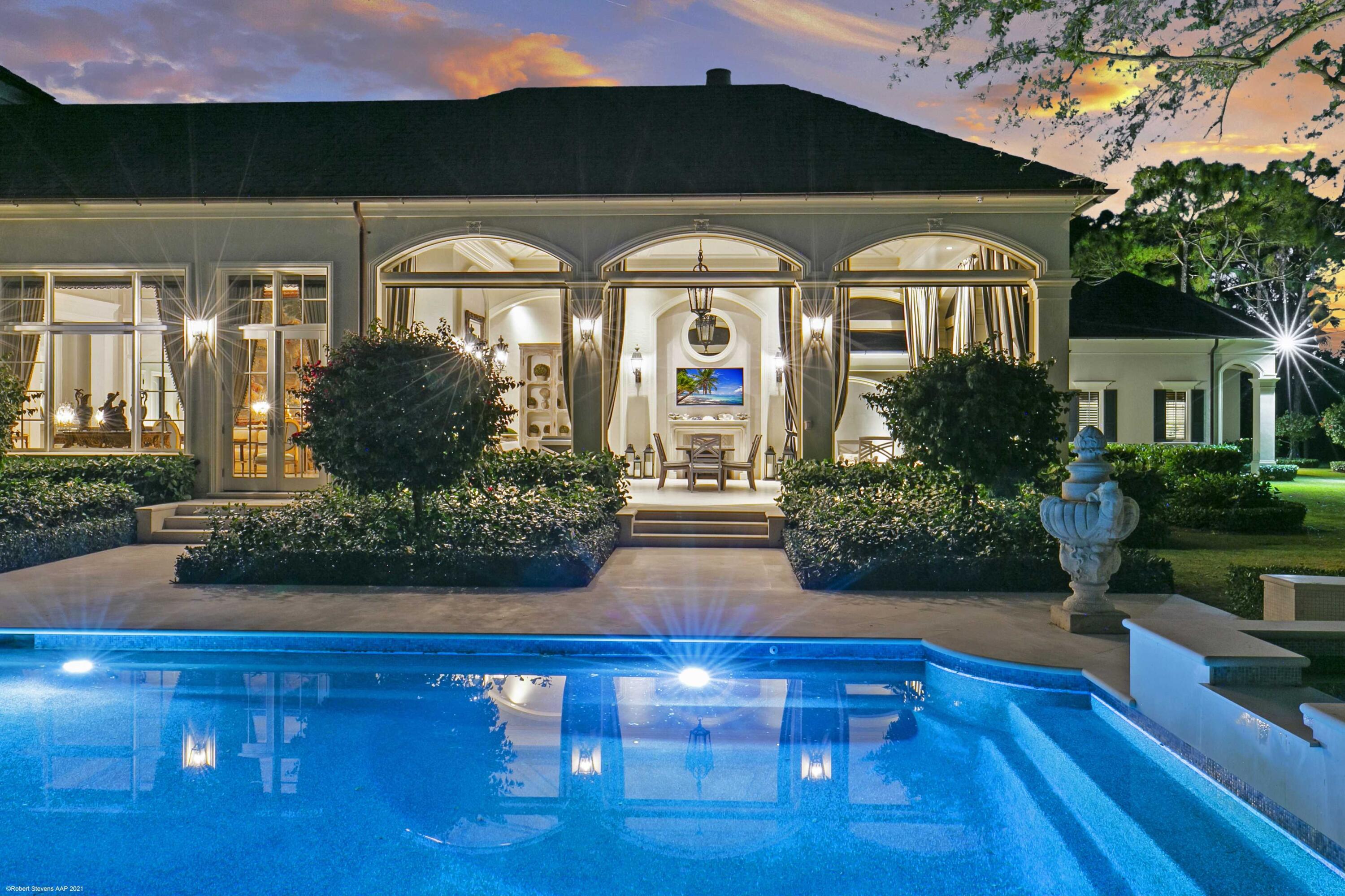 146 Bears Clb Dr Jupiter, FL 33477