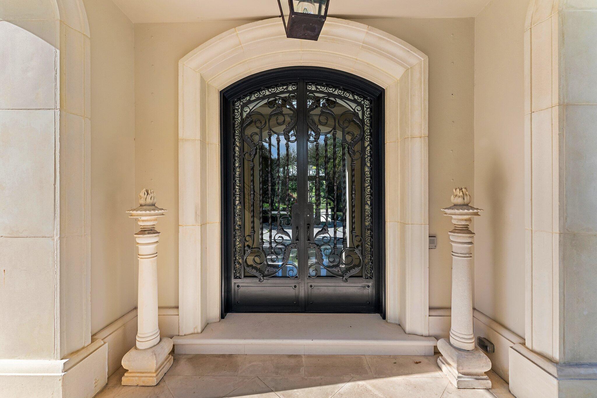 146 Bears Clb Dr Jupiter, FL 33477