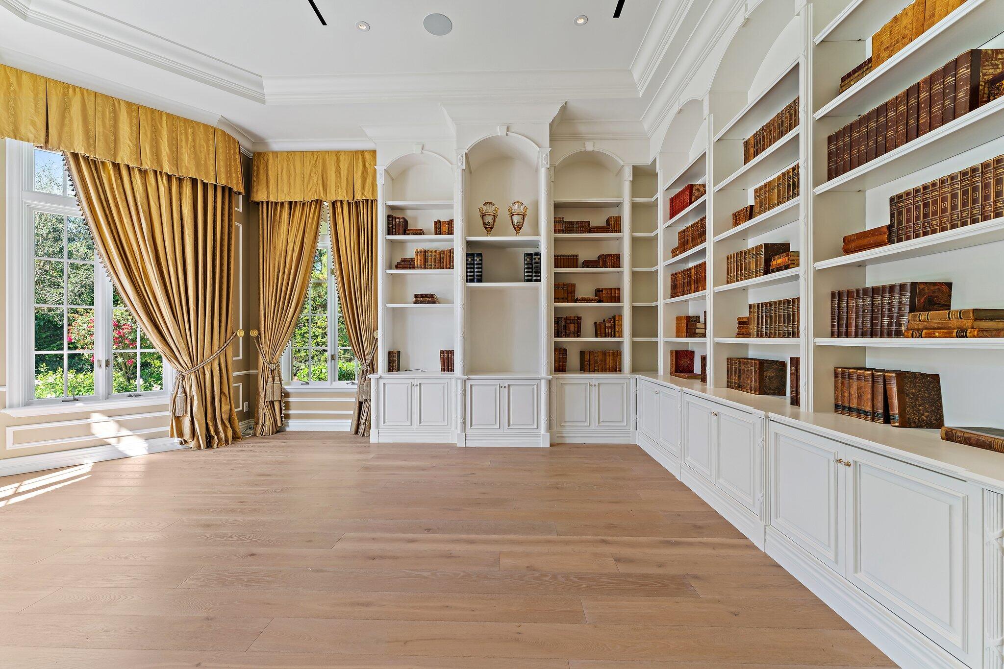 146 Bears Clb Dr Jupiter, FL 33477