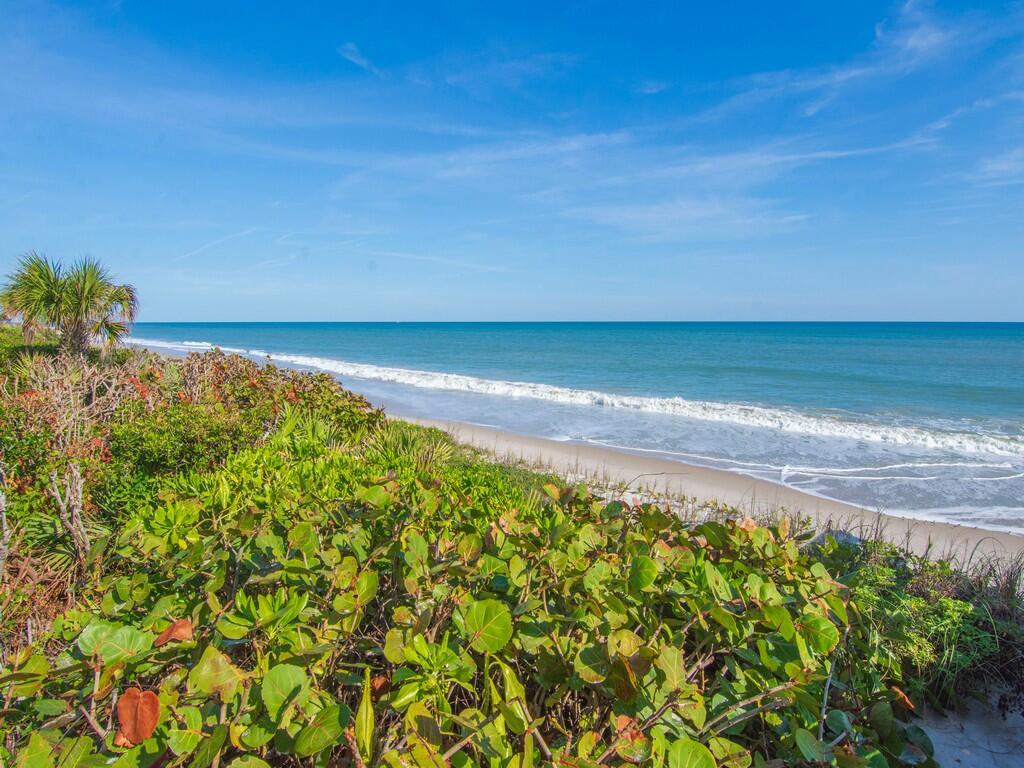 400 Oceanview Ln Vero Beach, FL 32963