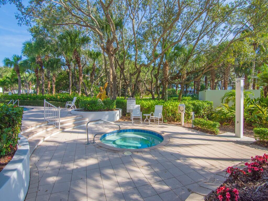 400 Oceanview Ln Vero Beach, FL 32963