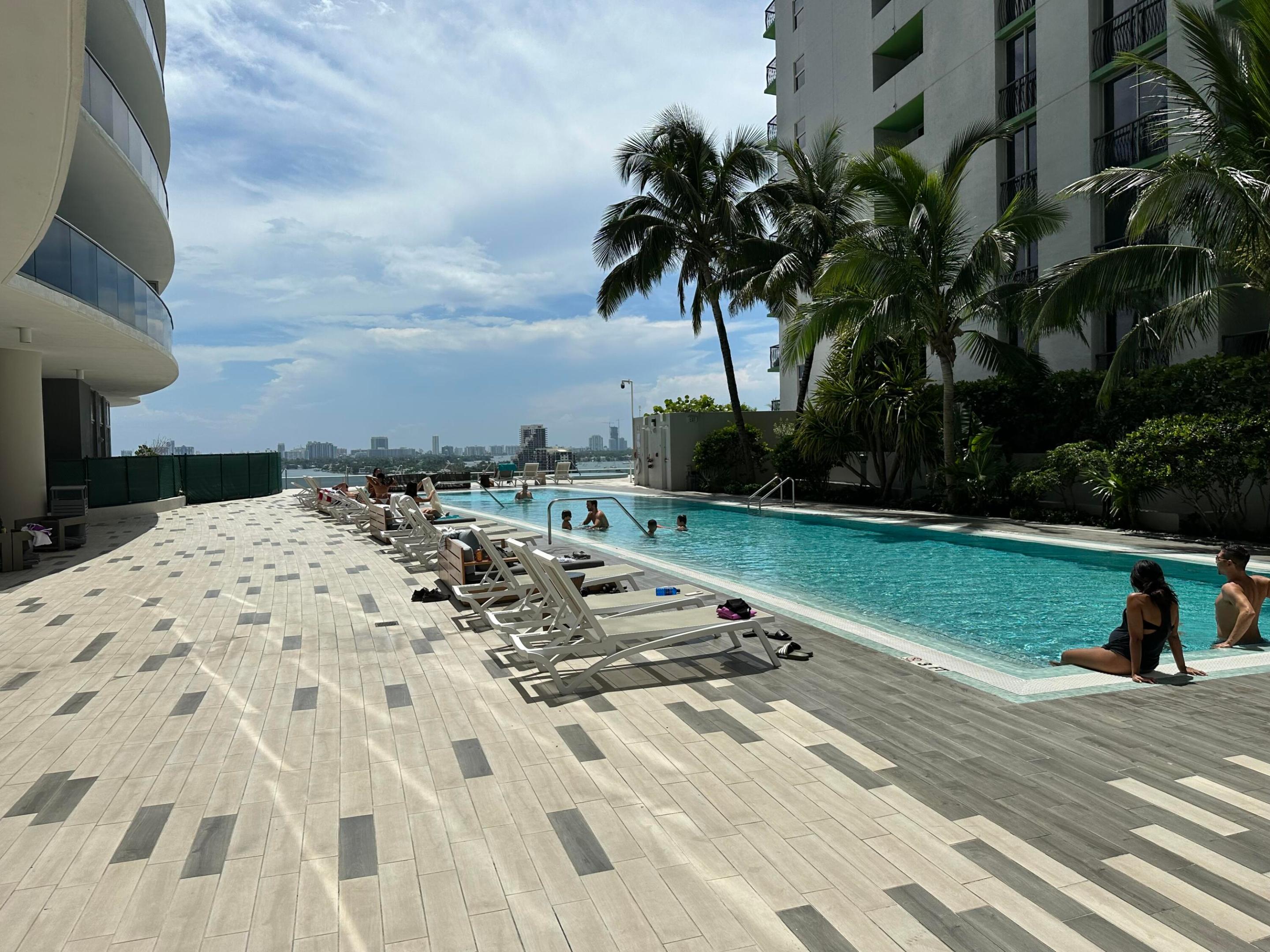 image Aria on the Bay107