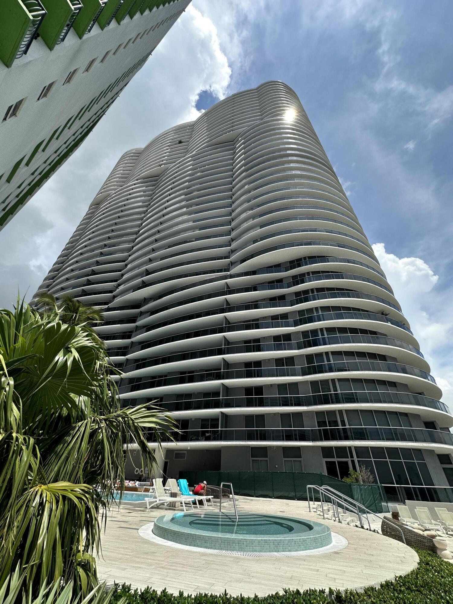 image Aria on the Bay116
