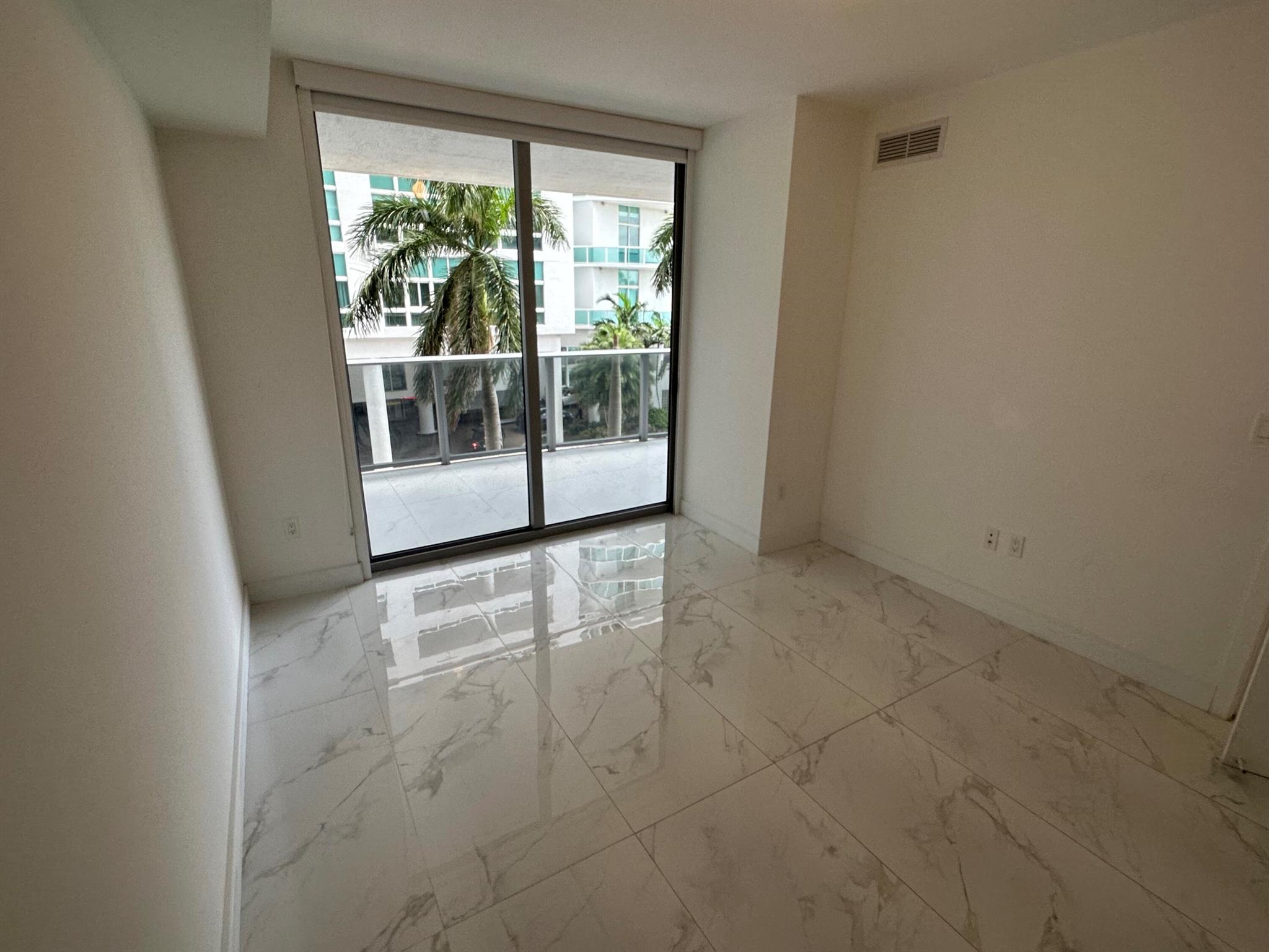 image Aria On The Bay Condo19