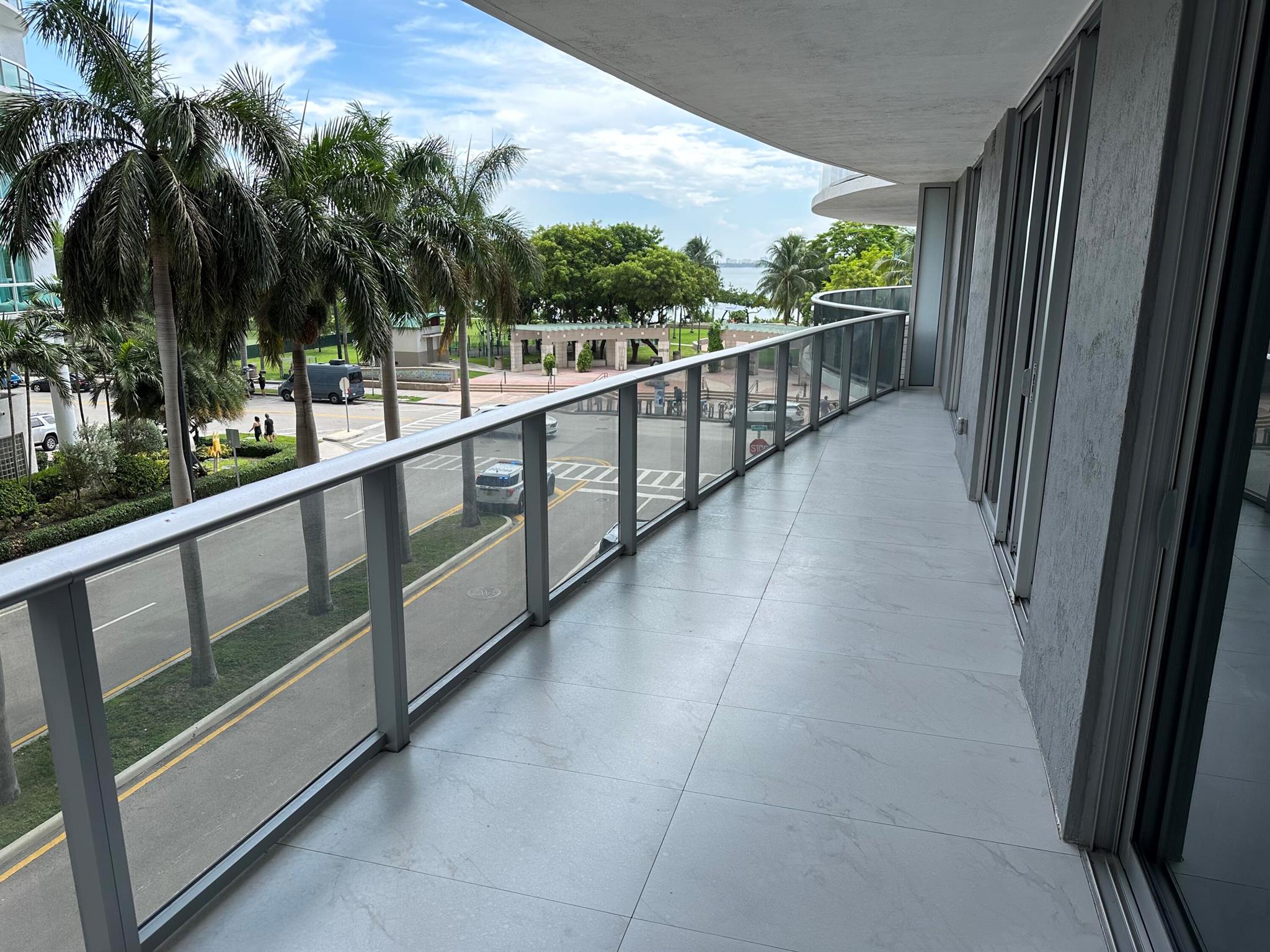 image Aria On The Bay Condo27