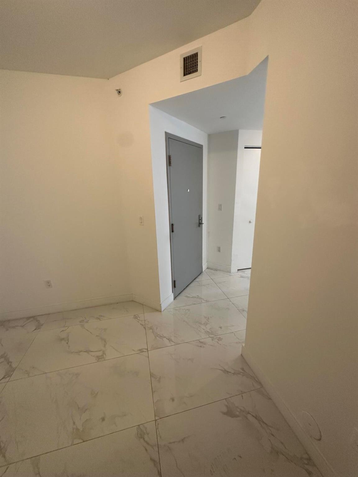 image Aria On The Bay Condo34