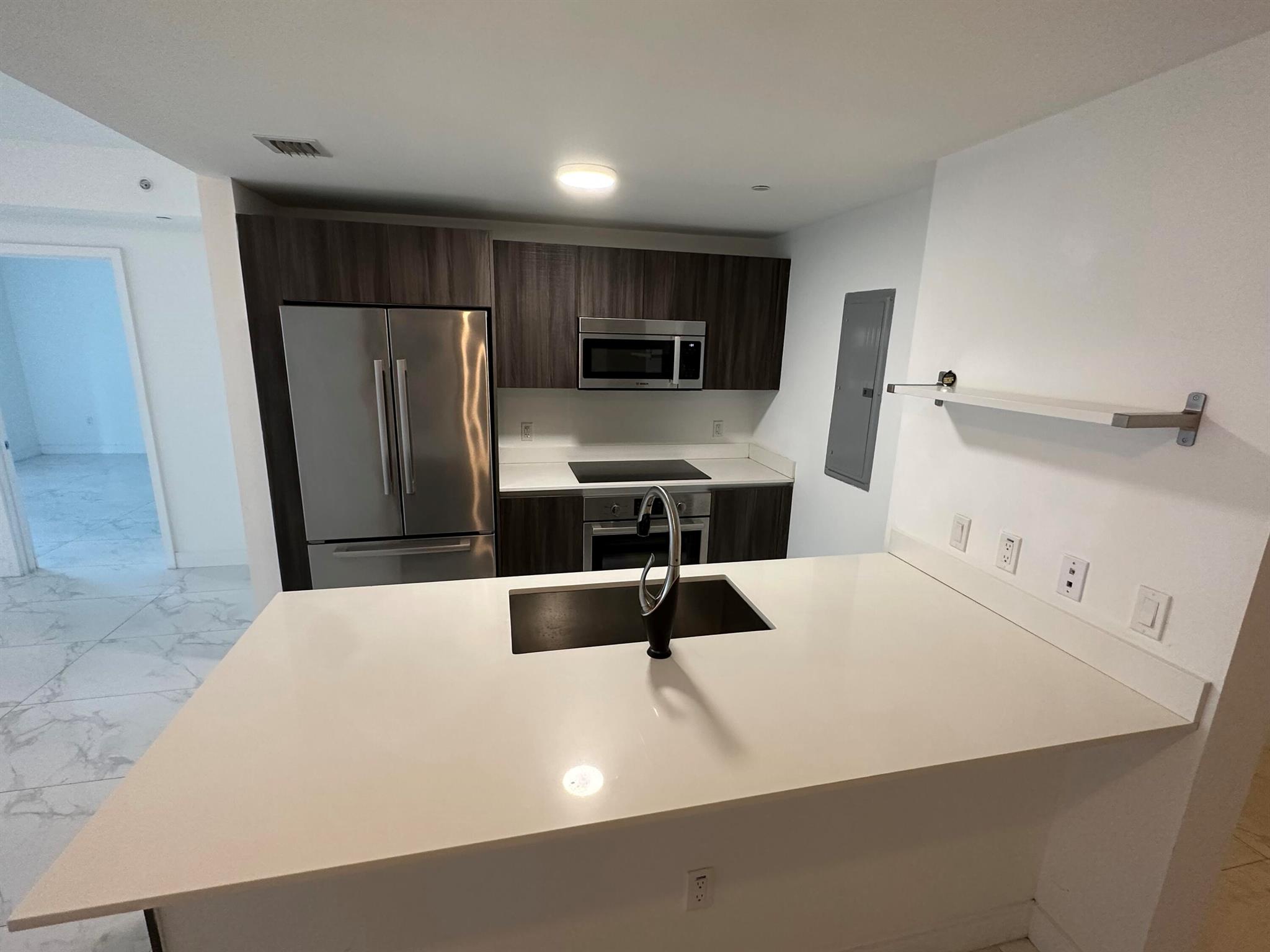 image Aria On The Bay Condo5