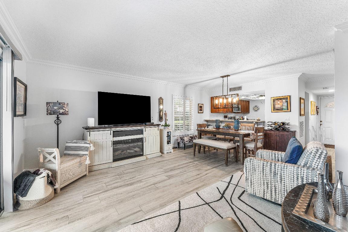 9179 SE Riverfront #F Jupiter, FL 33469