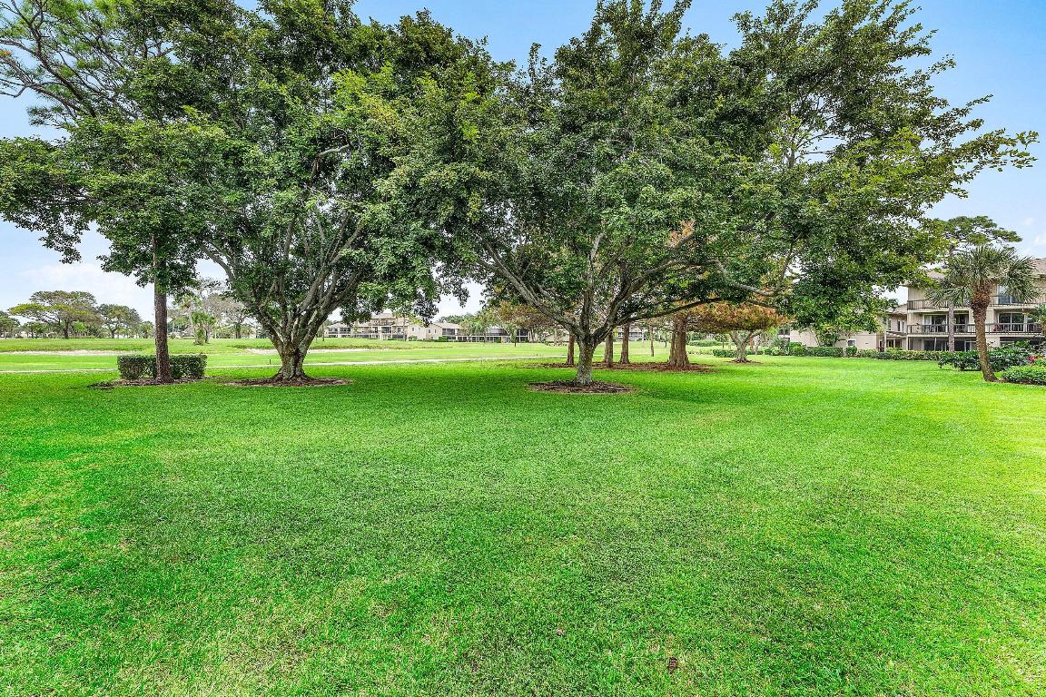 9179 SE Riverfront #F Jupiter, FL 33469