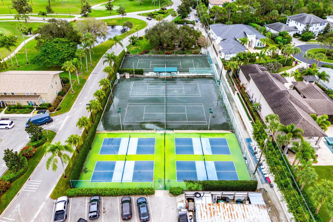 9179 SE Riverfront #F Jupiter, FL 33469