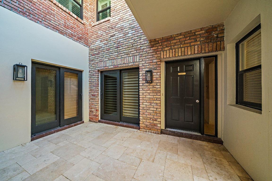 11890 SE Hill Clb #103 Jupiter, FL 33469