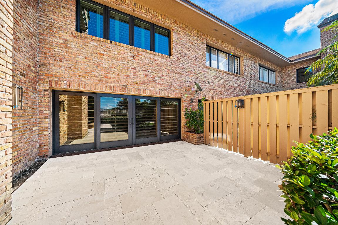 11890 SE Hill Clb #103 Jupiter, FL 33469