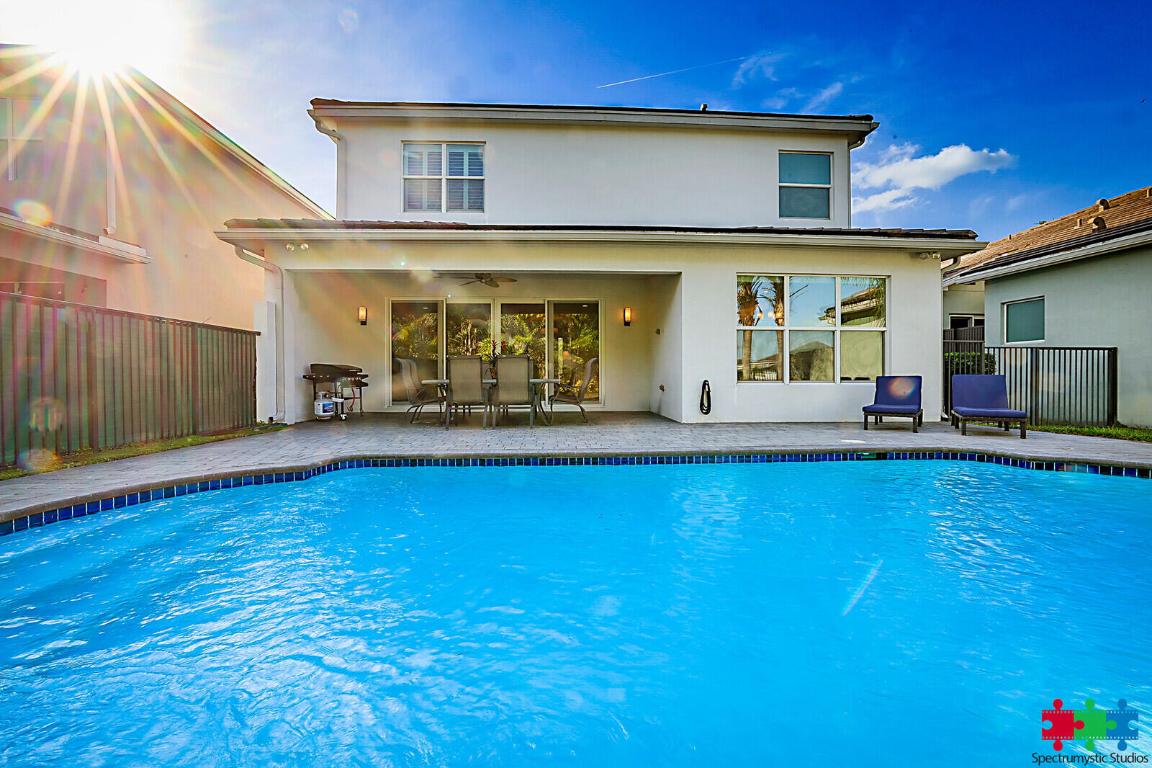 15238 Cherry Crk Delray Beach, FL 33446