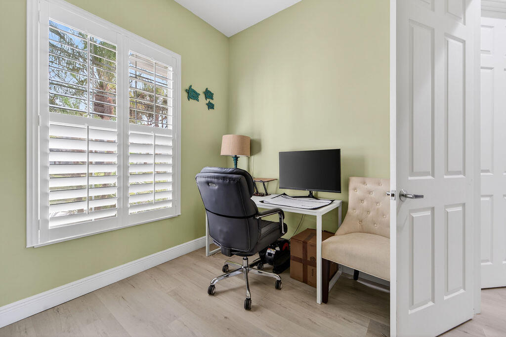 102 Bonaire Jupiter, FL 33458