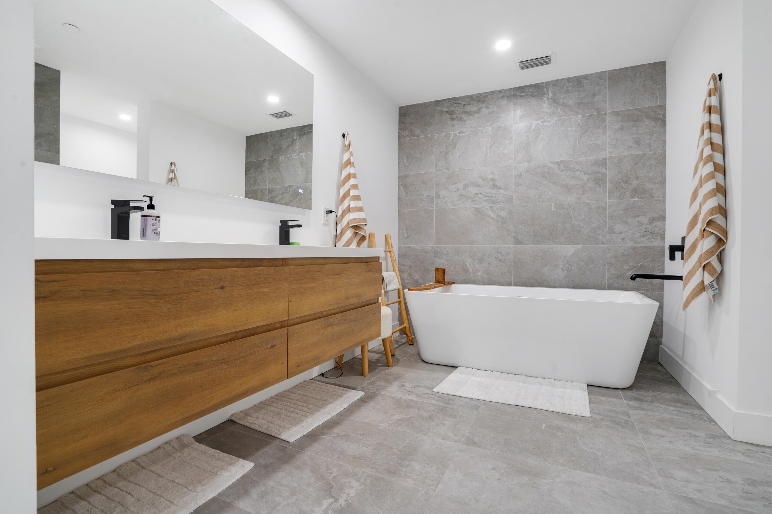 1000 N Us Hwy 1 #Ja301 Jupiter, FL 33477