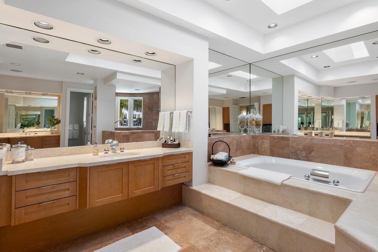 616 Seasage Delray Beach, FL 33483