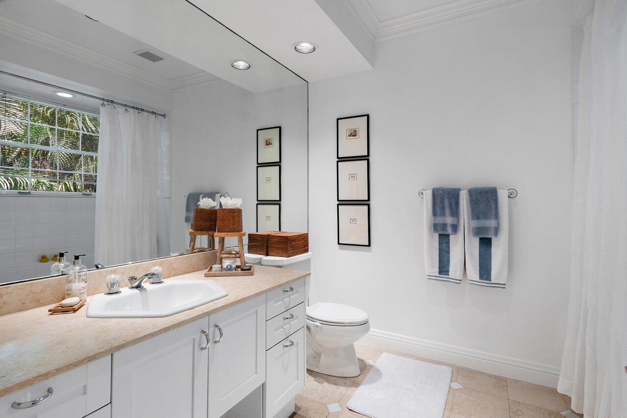 616 Seasage Delray Beach, FL 33483