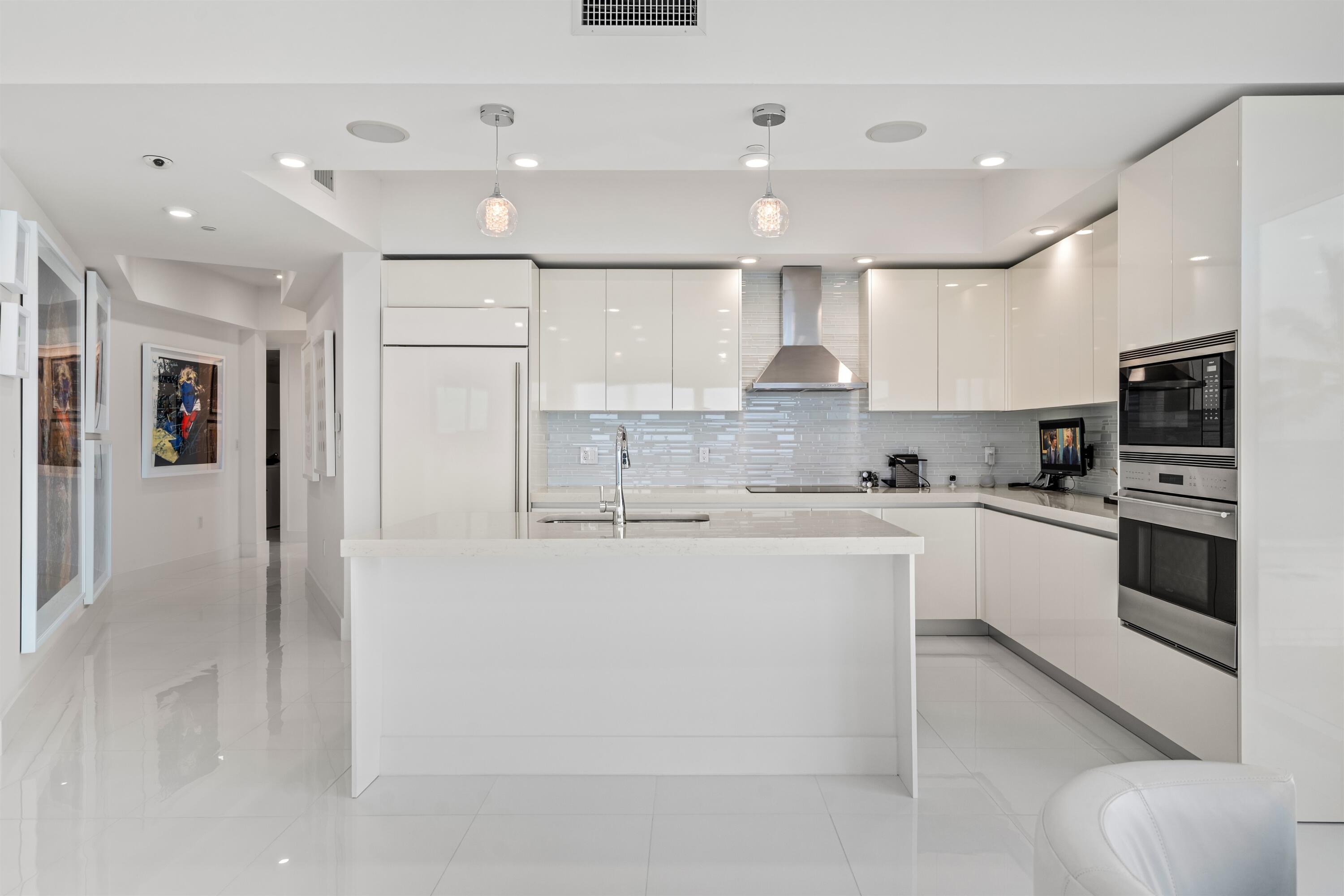 1200 Hillsboro Mile #1305 Hillsboro Beach, FL 33062