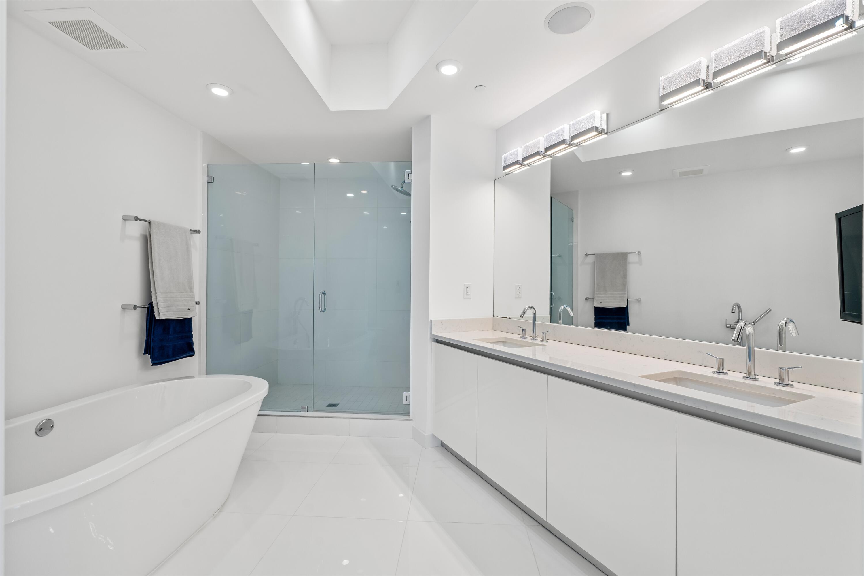 1200 Hillsboro Mile #1305 Hillsboro Beach, FL 33062