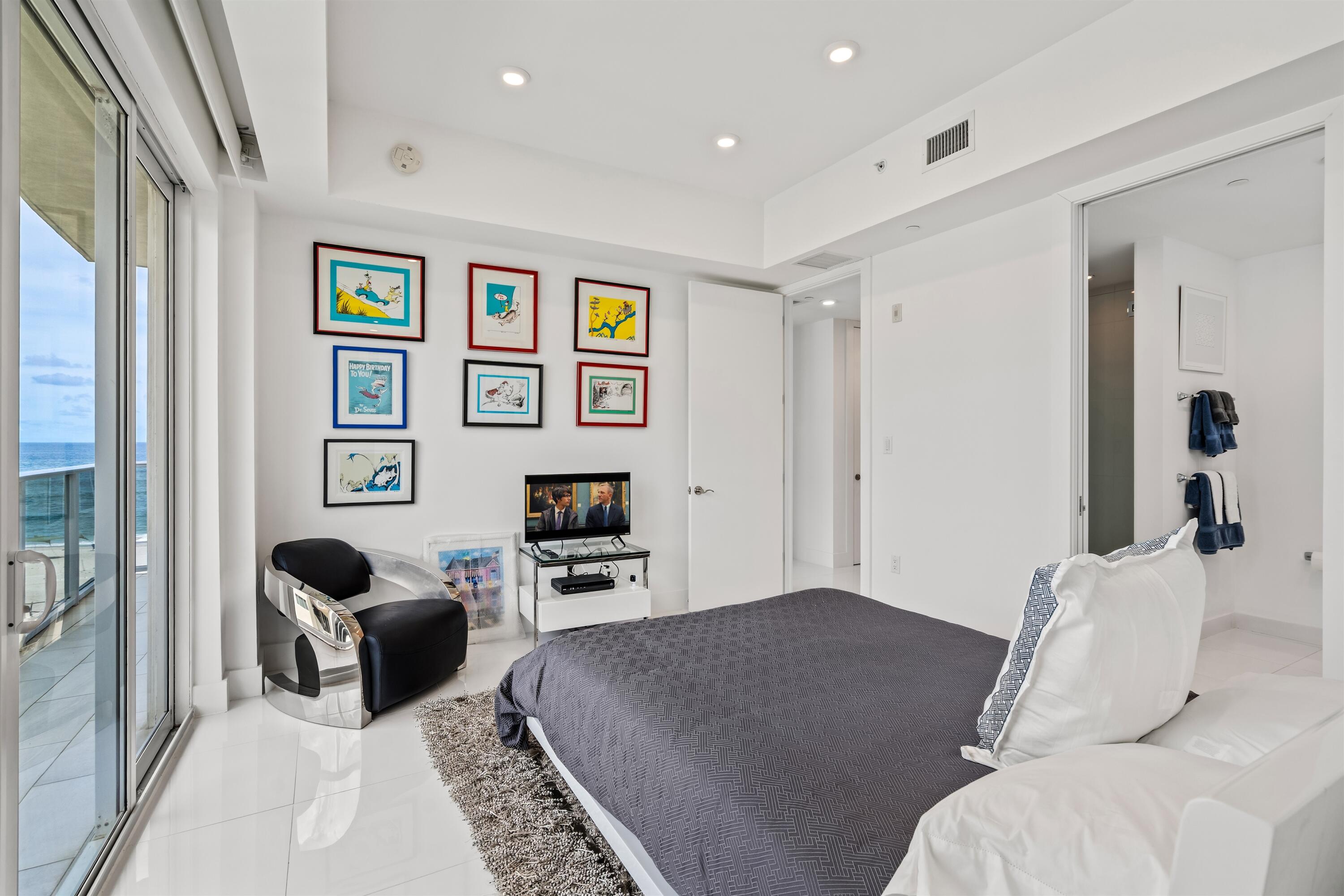 1200 Hillsboro Mile #1305 Hillsboro Beach, FL 33062