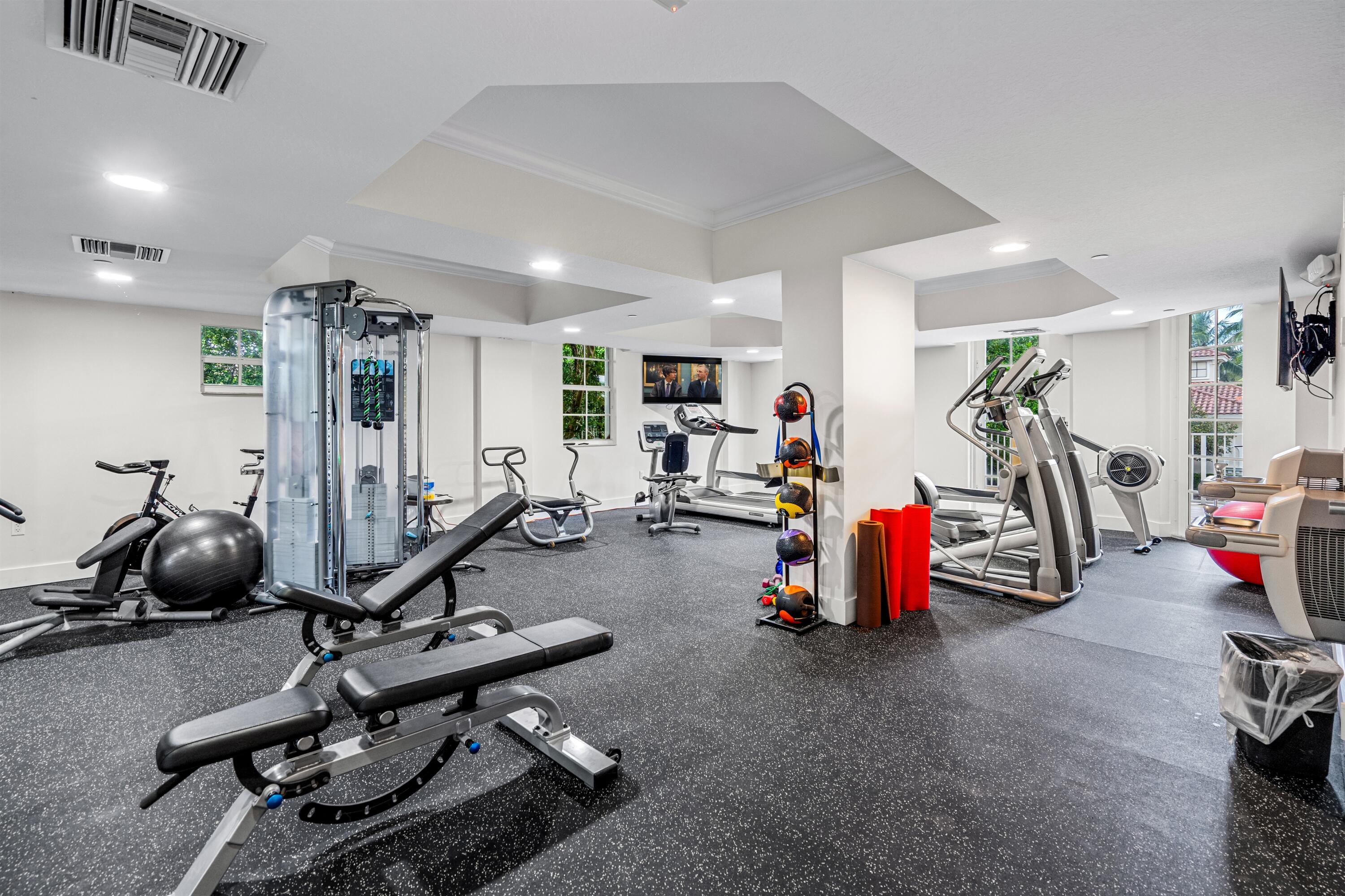 1200 Hillsboro Mile #1305 Hillsboro Beach, FL 33062