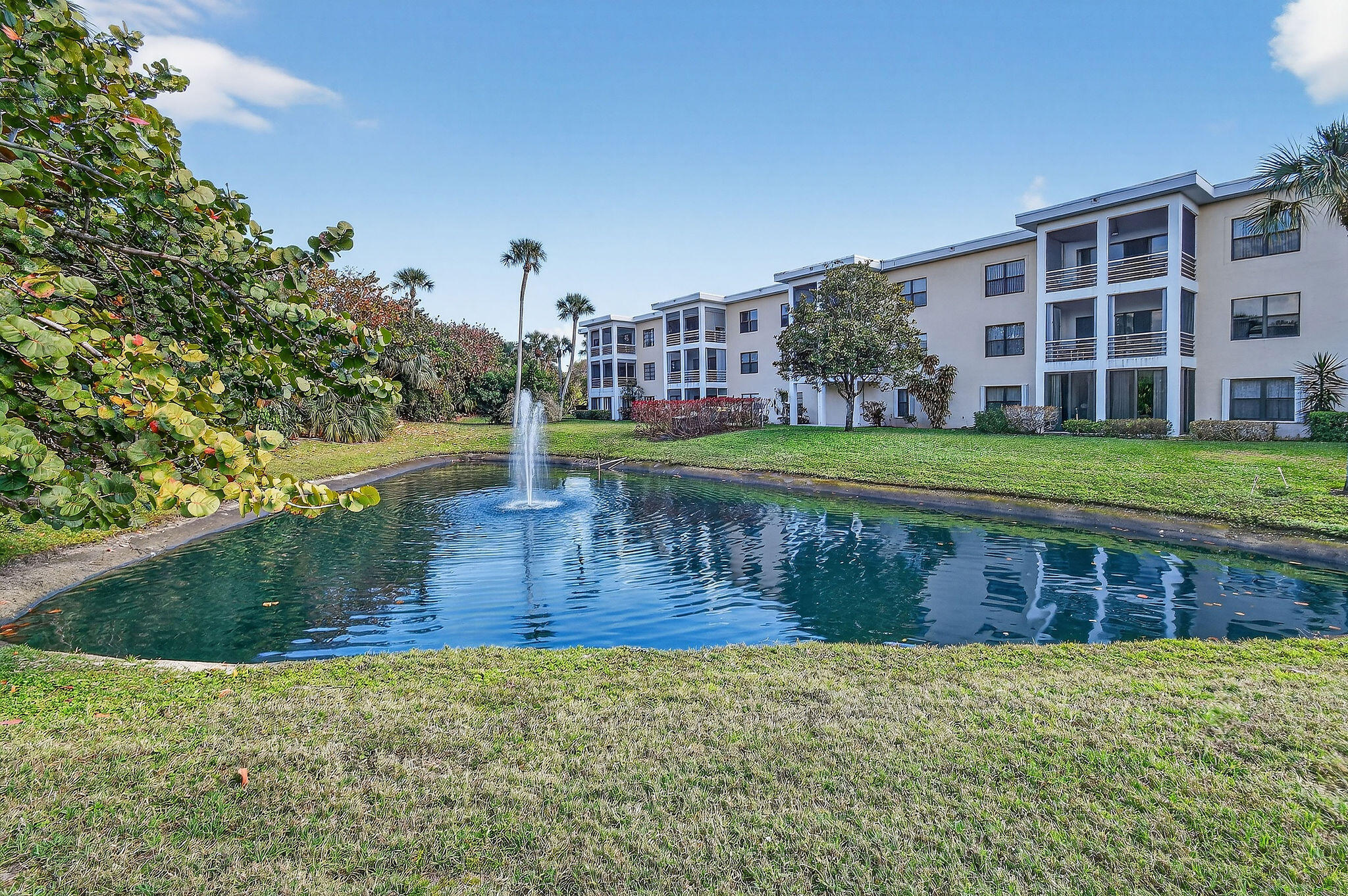 300 N Highway A1a #107a Jupiter, FL 33477