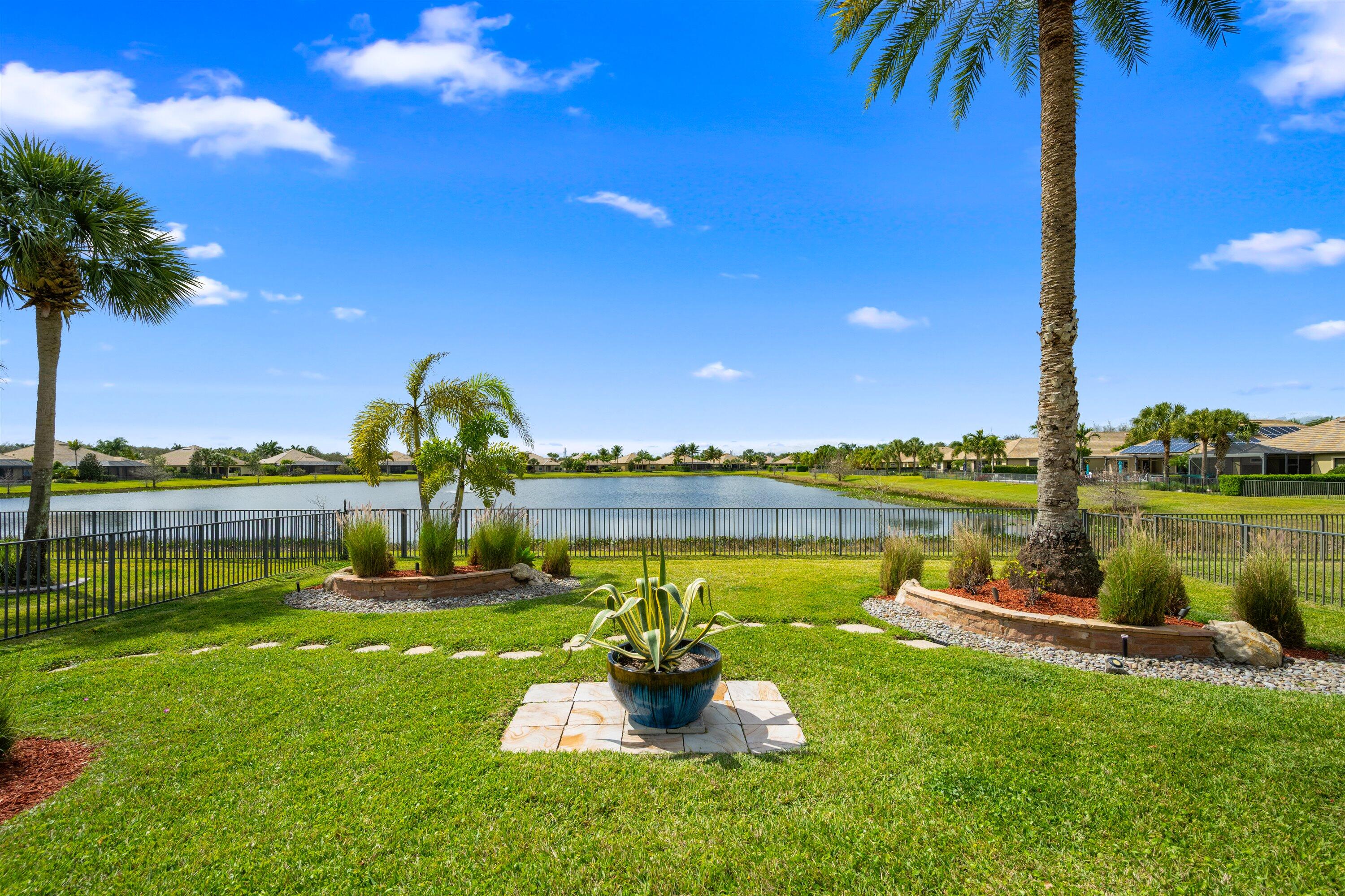 2853 Siena Wellington, FL 33414