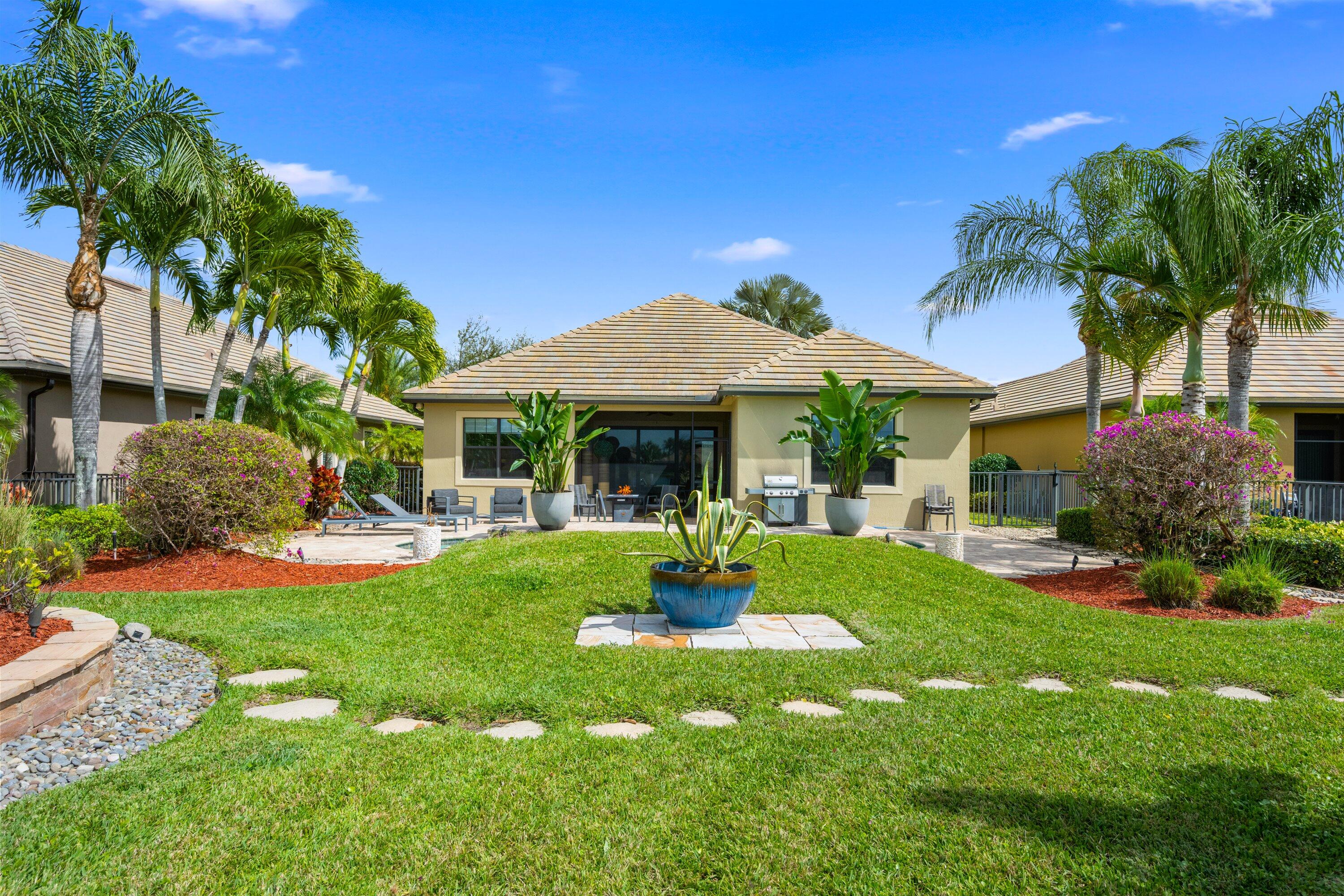 2853 Siena Wellington, FL 33414