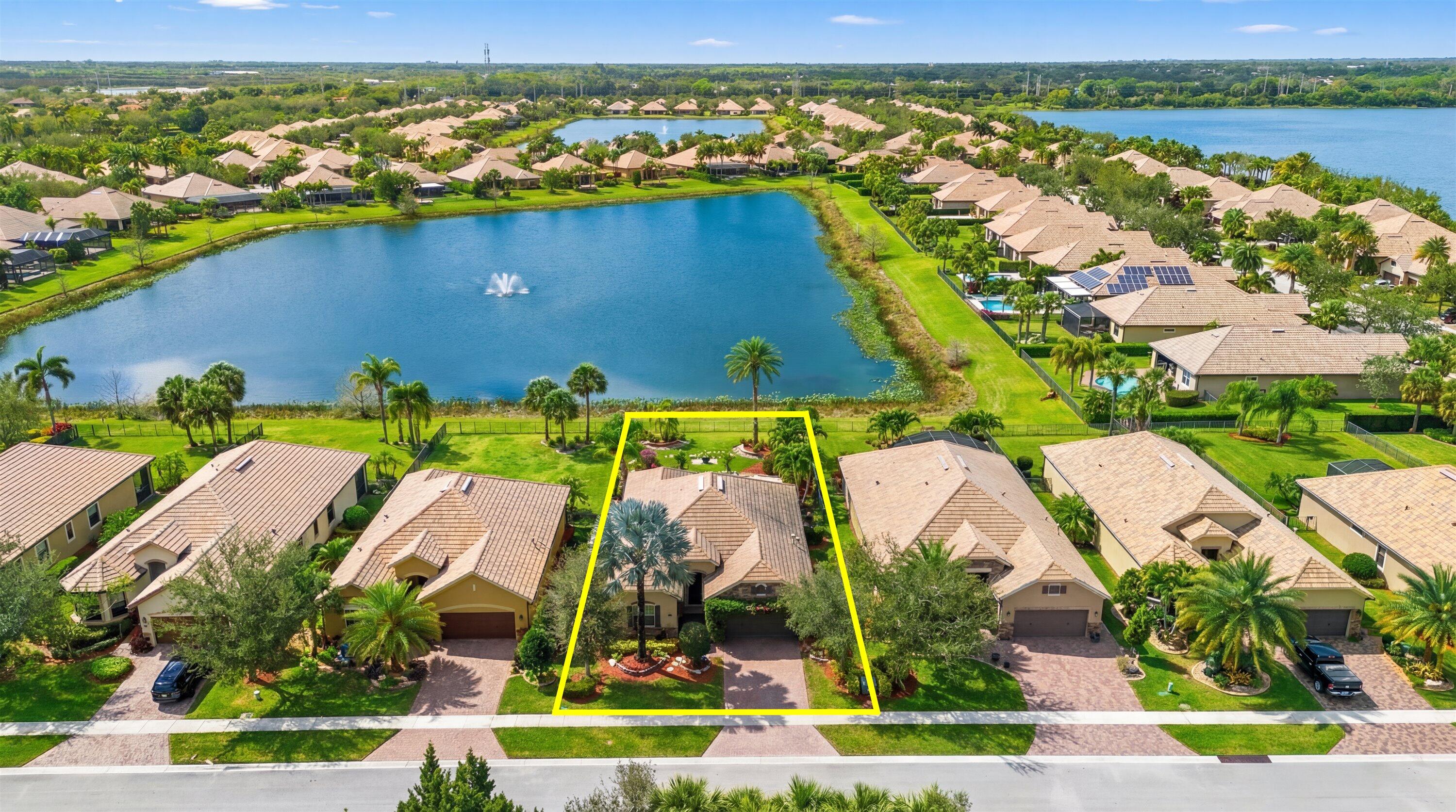 2853 Siena Wellington, FL 33414