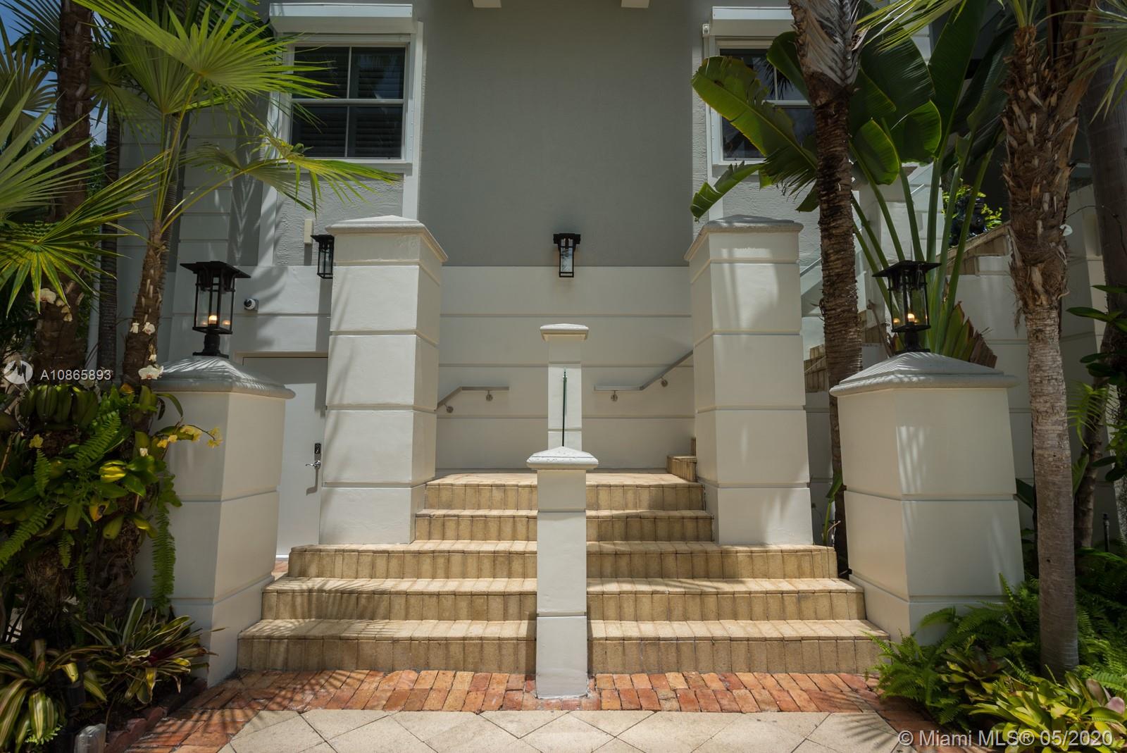 2485 S Bayshore Dr Miami, FL 33133