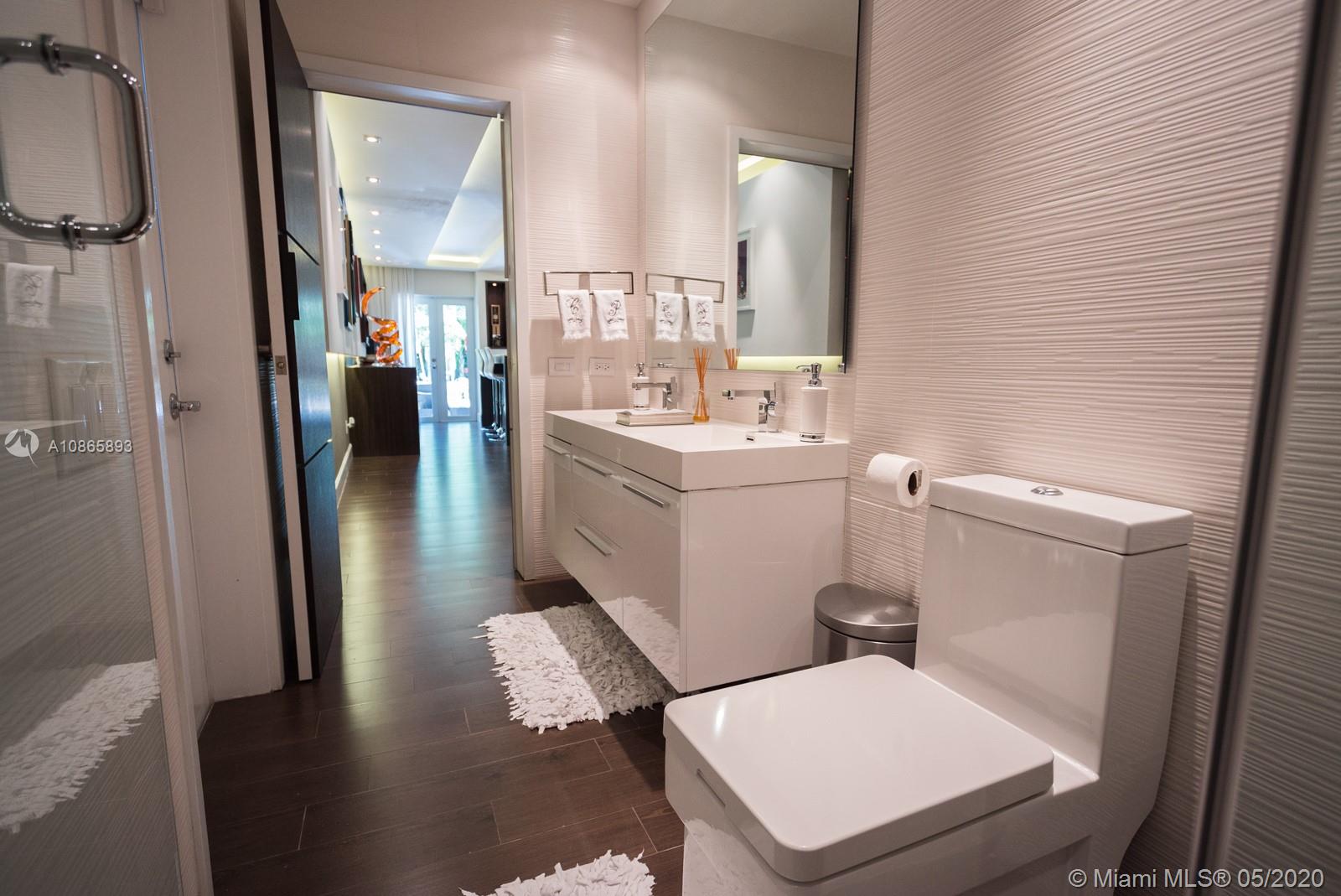 2485 S Bayshore Dr Miami, FL 33133