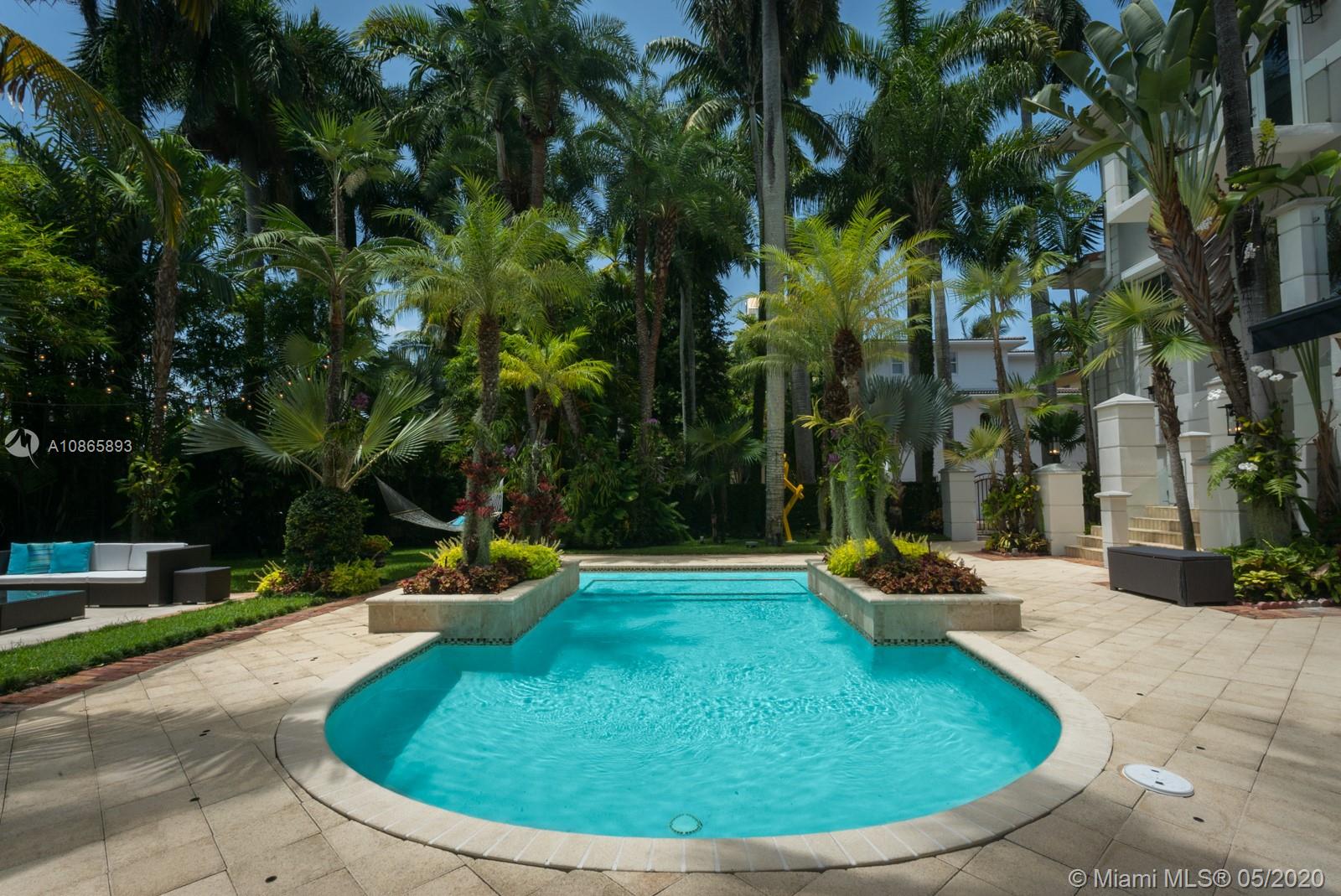 2485 S Bayshore Dr Miami, FL 33133