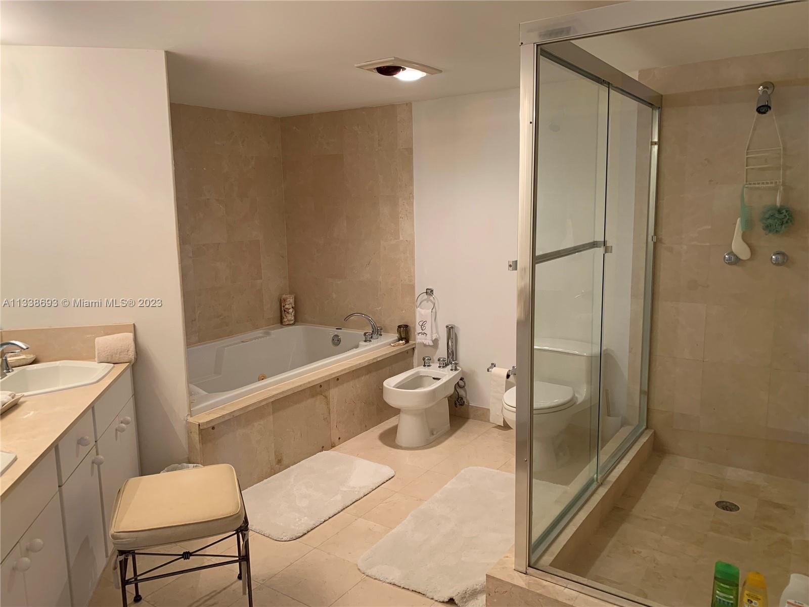 image Champlain Towers East15