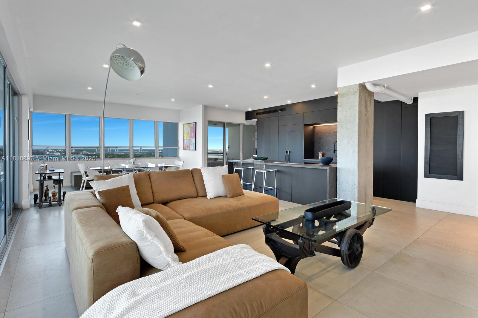 11 Island Ave #PH2 Miami Beach, FL 33139